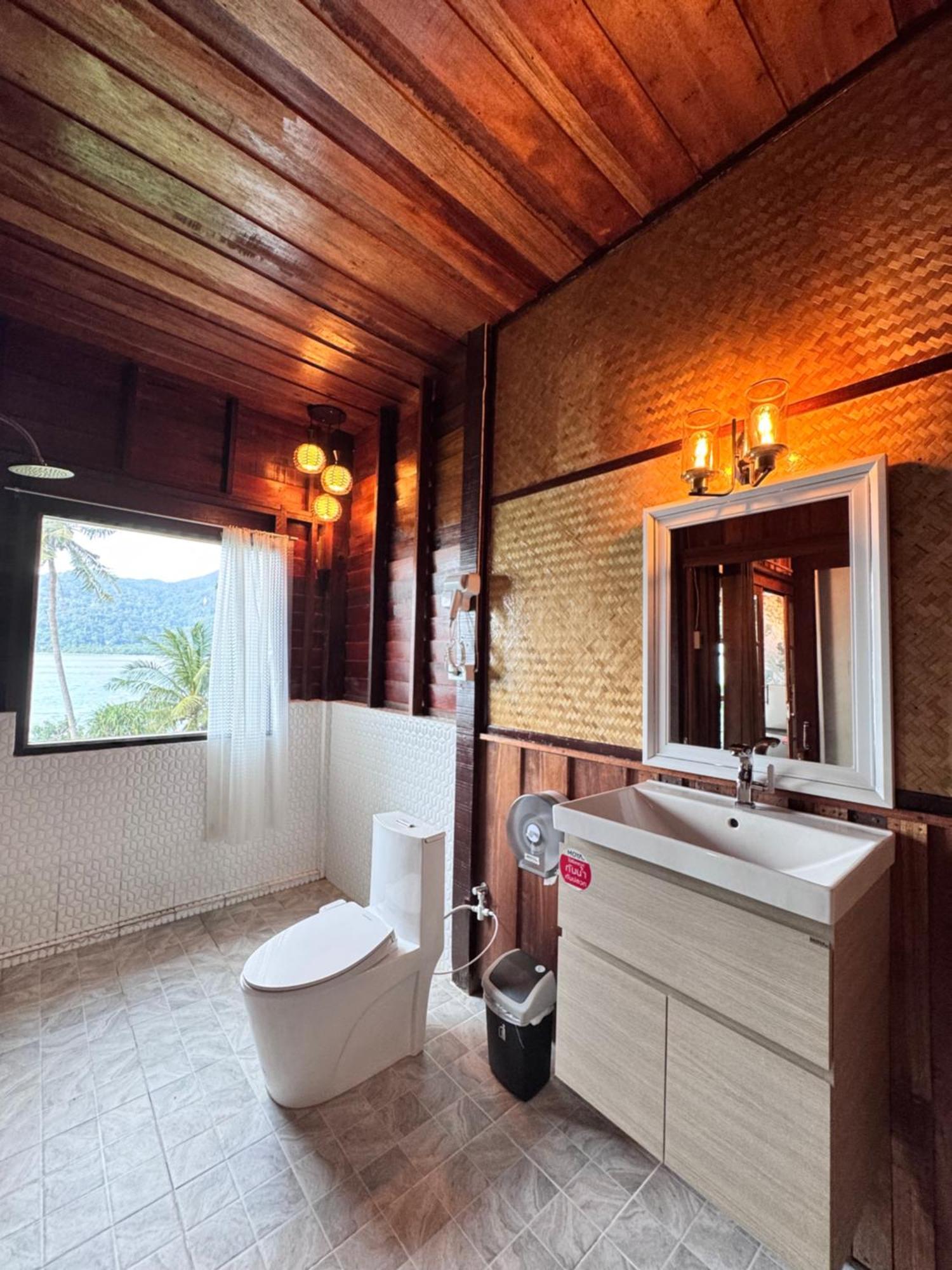 Deluxe Bungalow,1739454652:JPEG