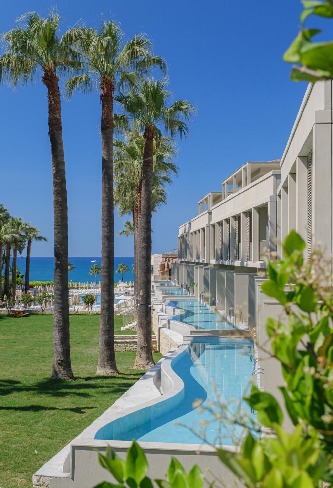 Double Room Pool View