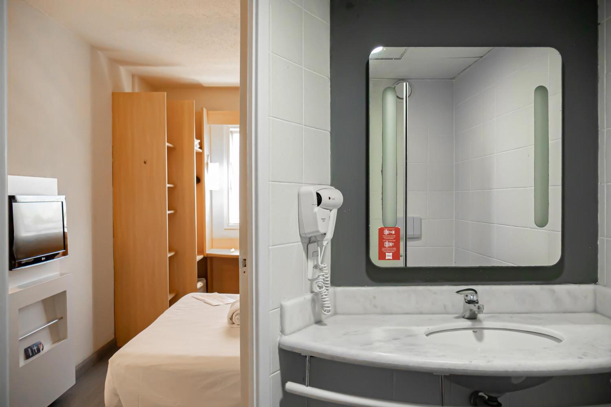 Standard Double Room,1739475077:JPEG
