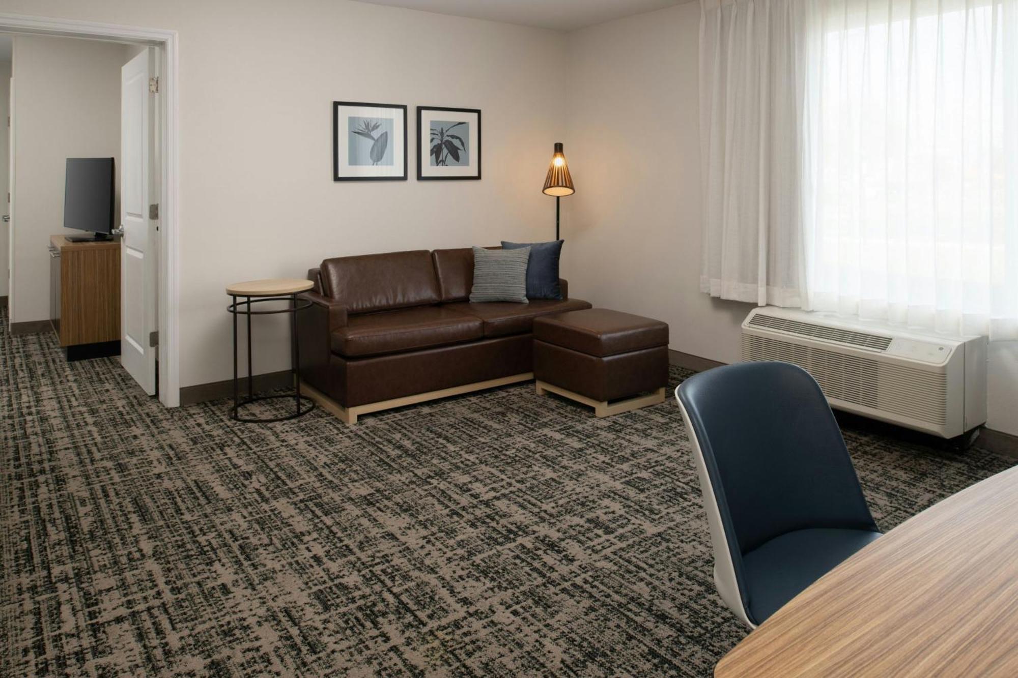 One-Bedroom King Suite