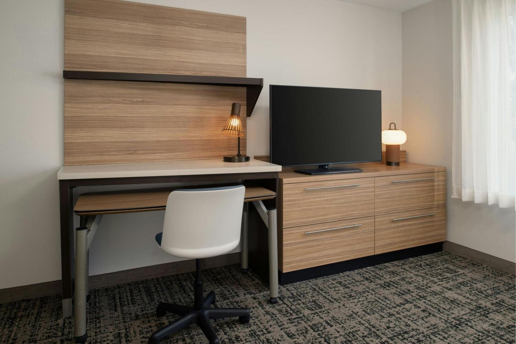 One-Bedroom King Suite