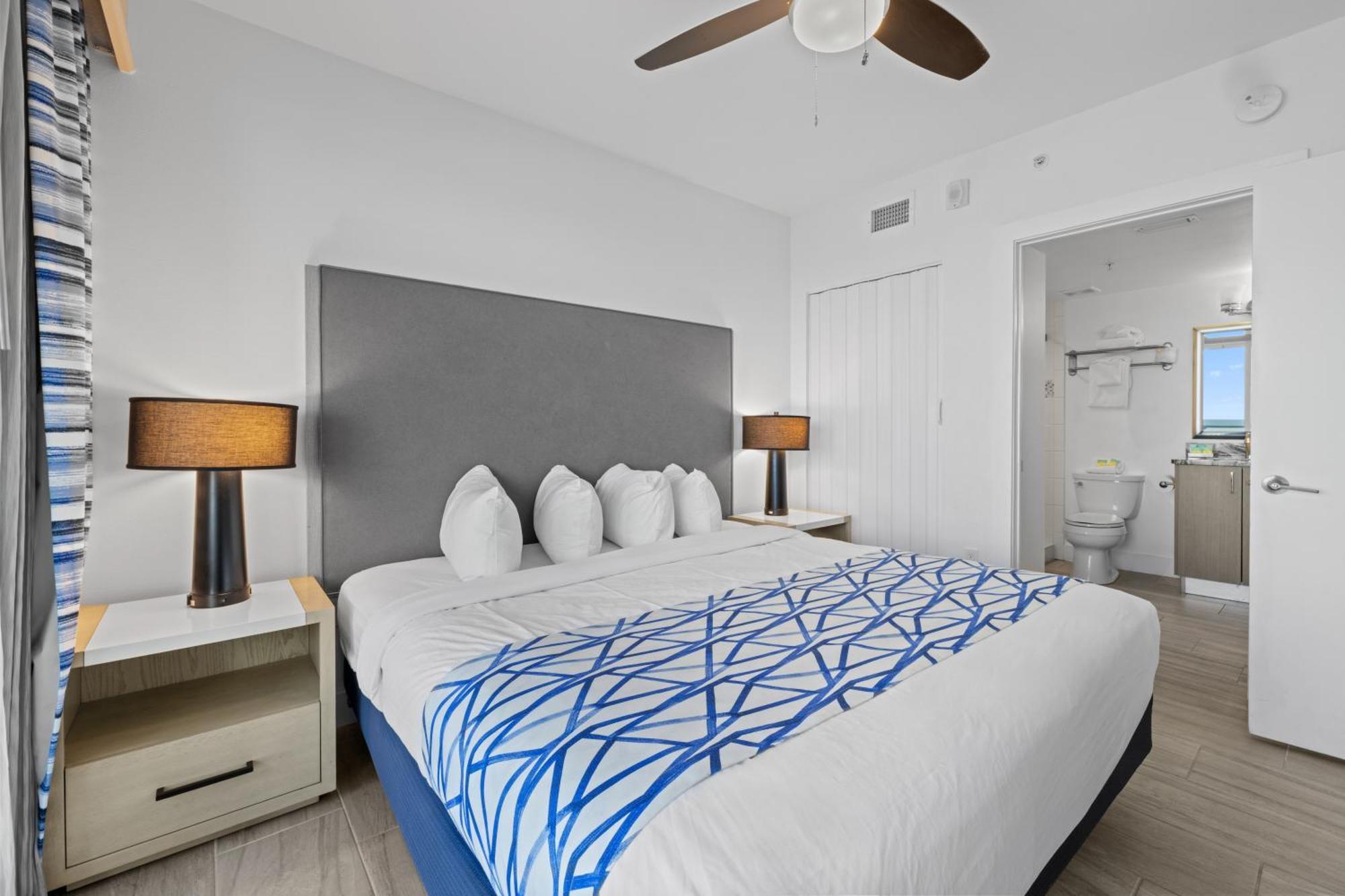 Two-Bedroom Two Bath Gulf Front Suite,1739538824:JPEG