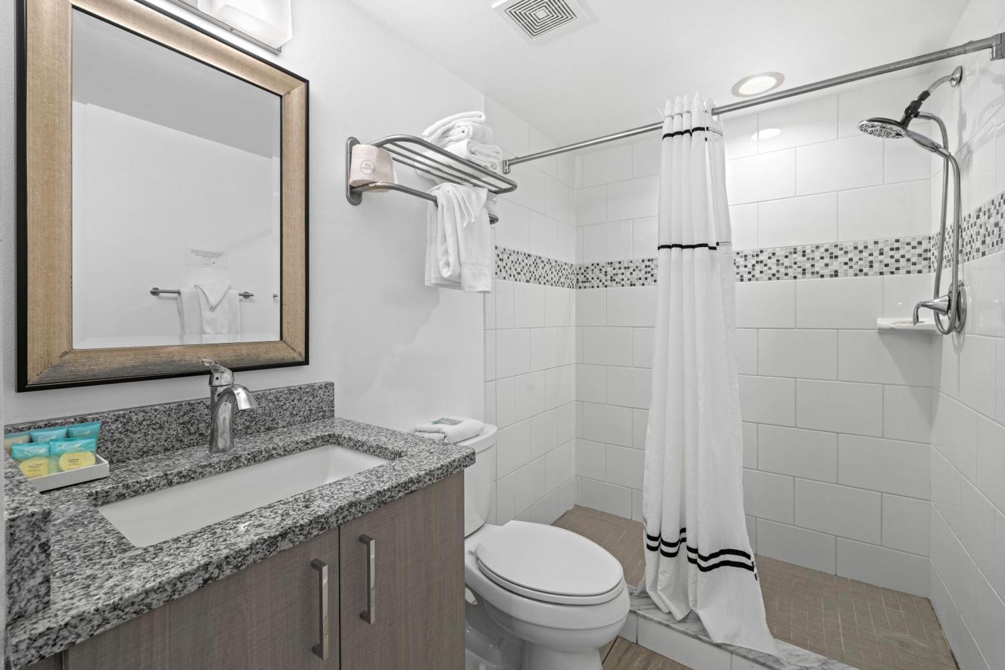Two-Bedroom Two Bath Bay Front Premium Suite