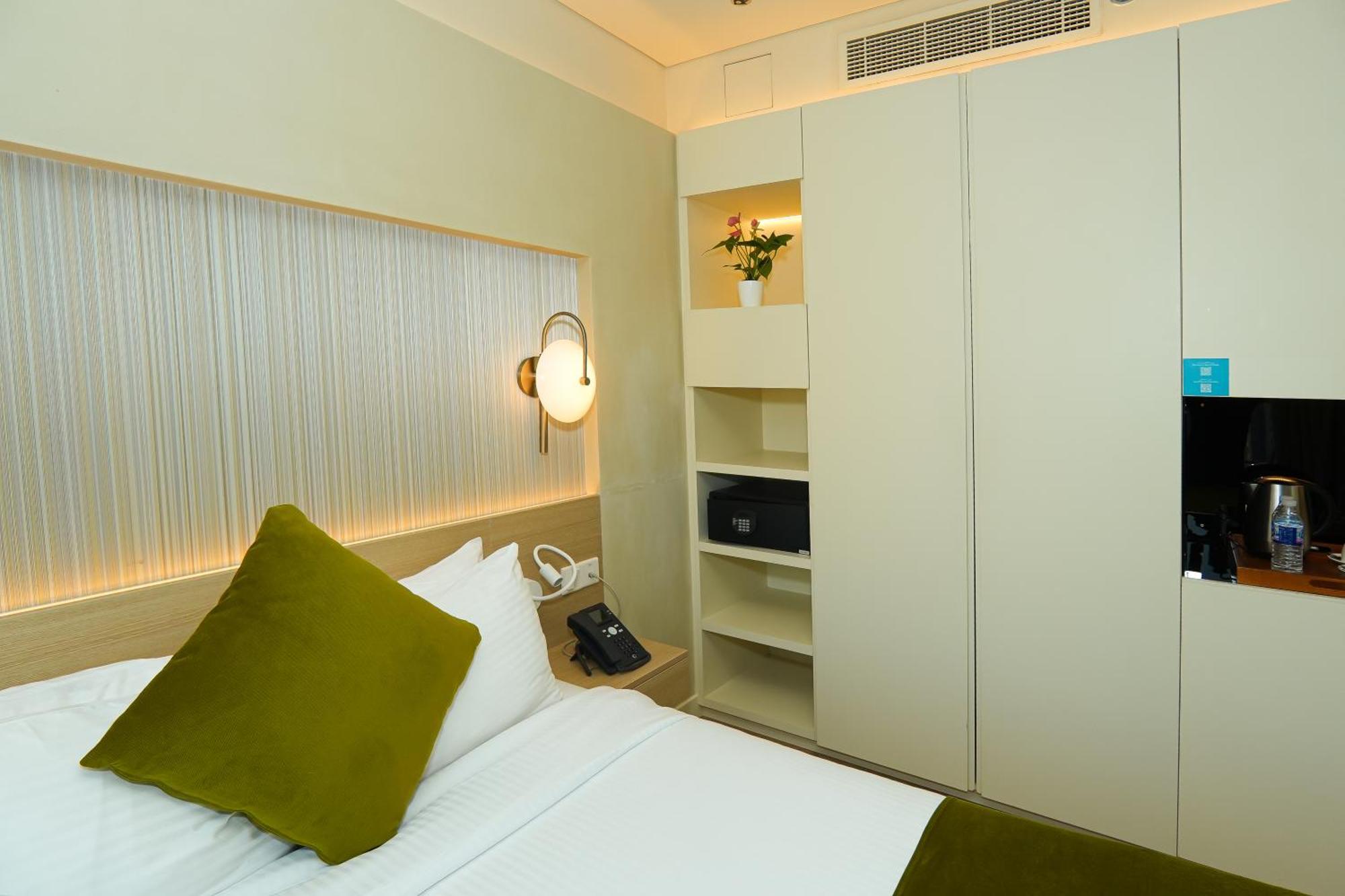 Standard Room without Balcony Main Road