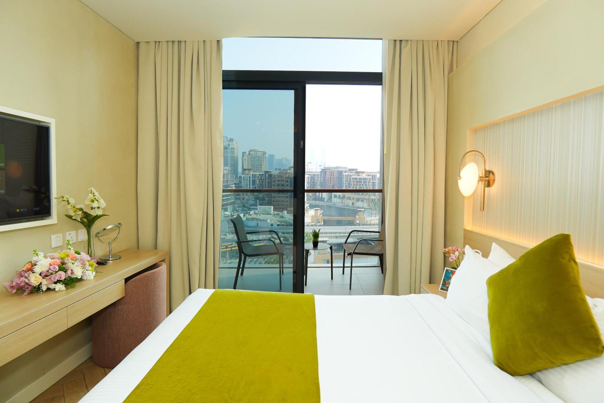 Standard Room without Balcony Main Road