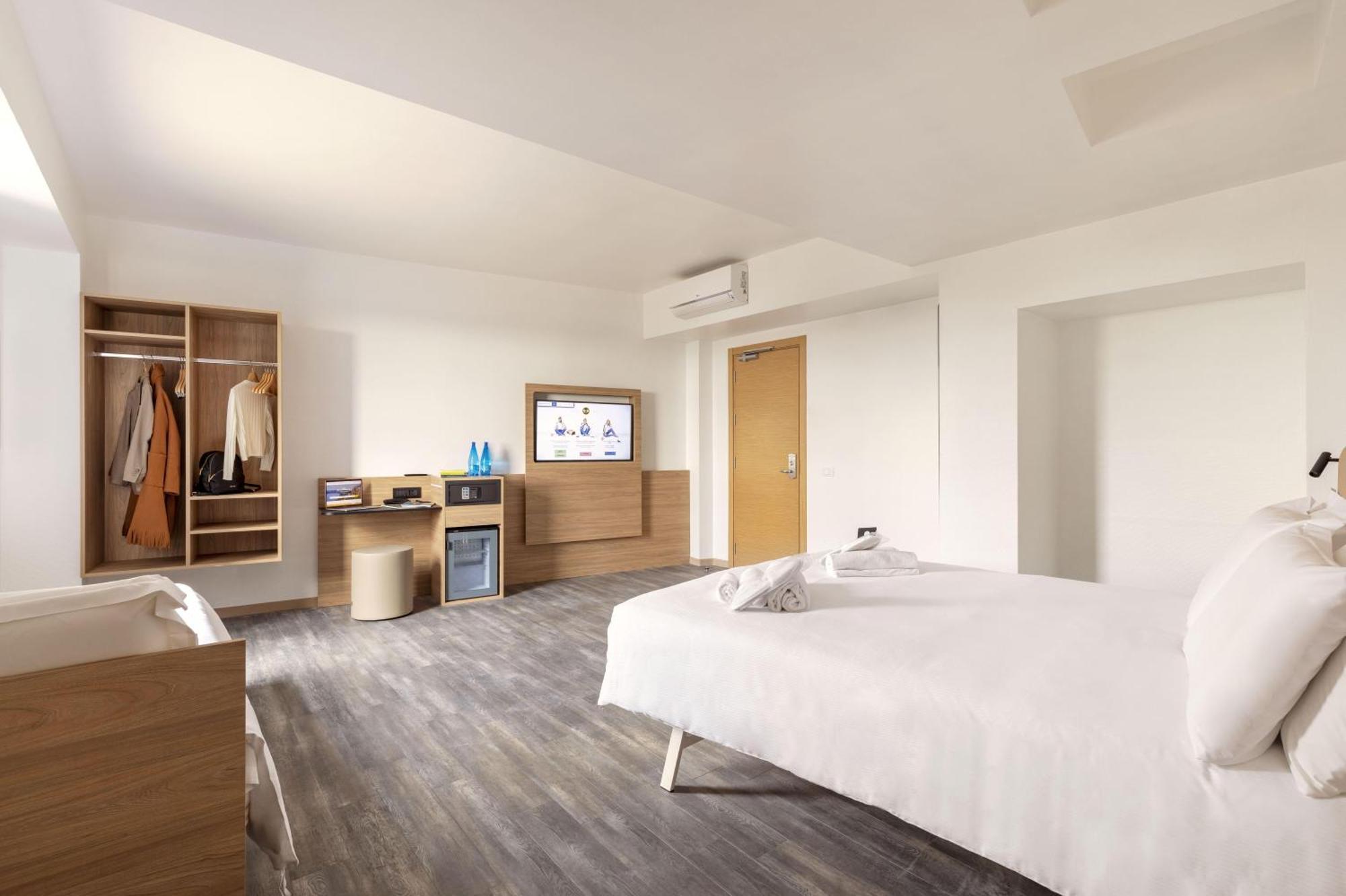 Superior Triple Room,1739699368:JPEG