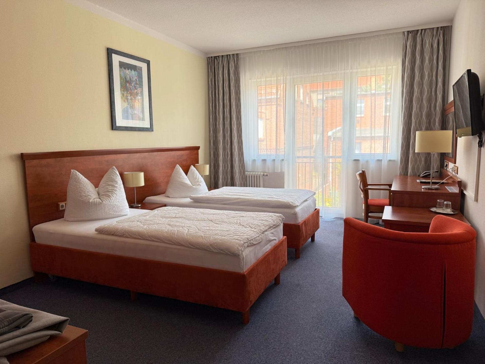 Double Room,1740686973:JPEG