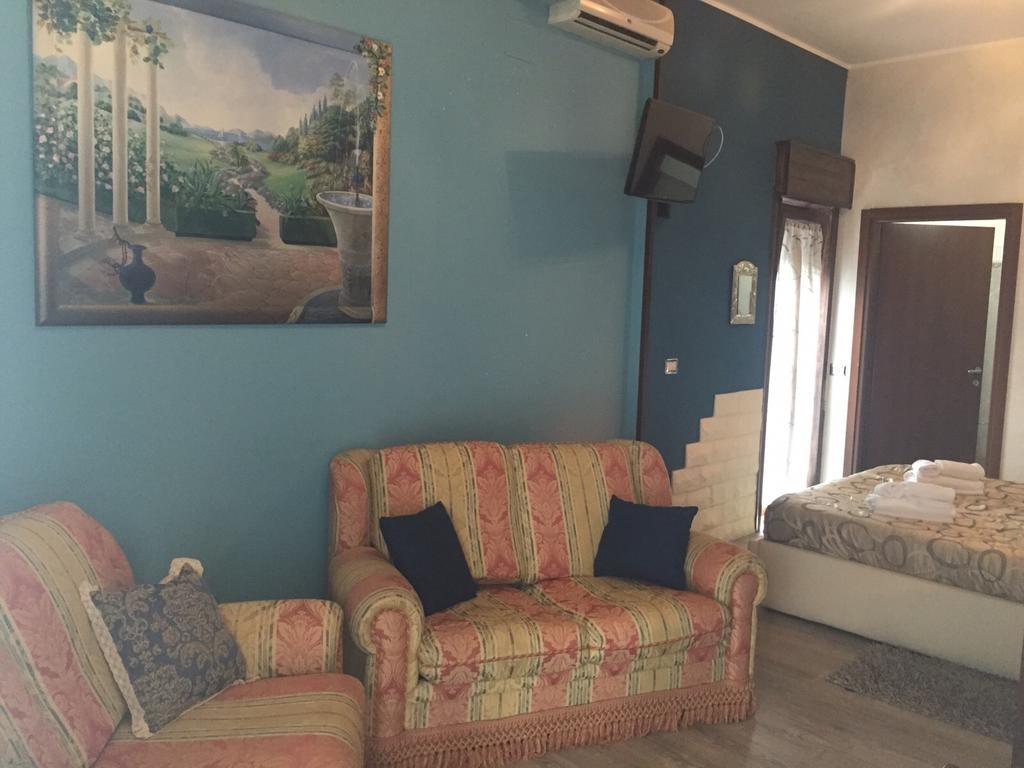 Double or Twin Room Garden View