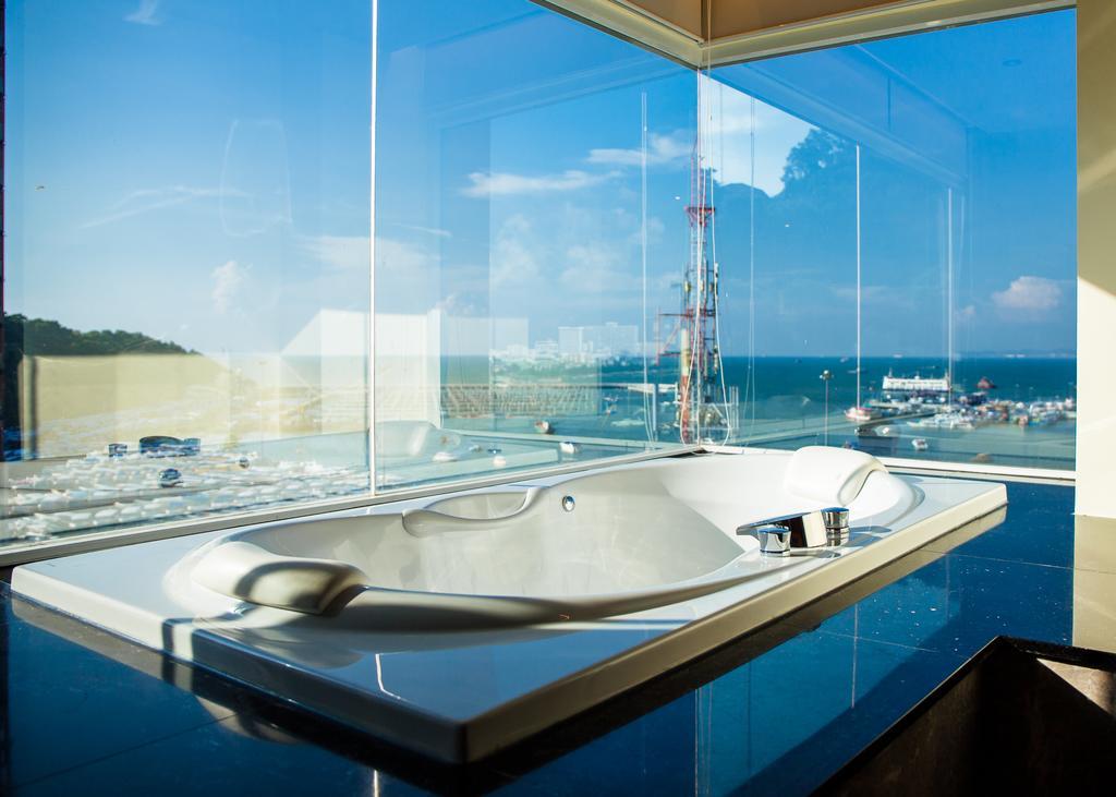 Premium Ocean Room