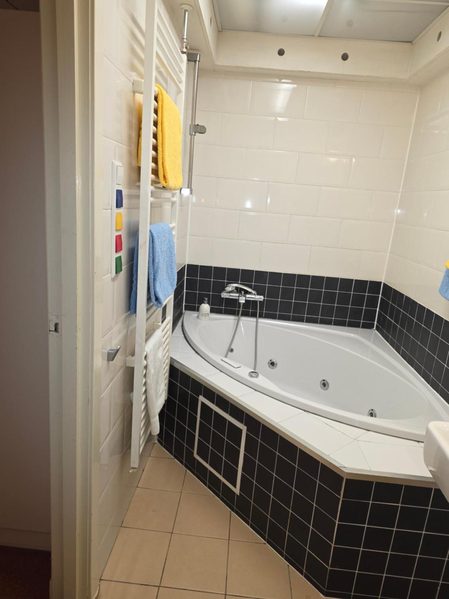 Double Room Spa Bath