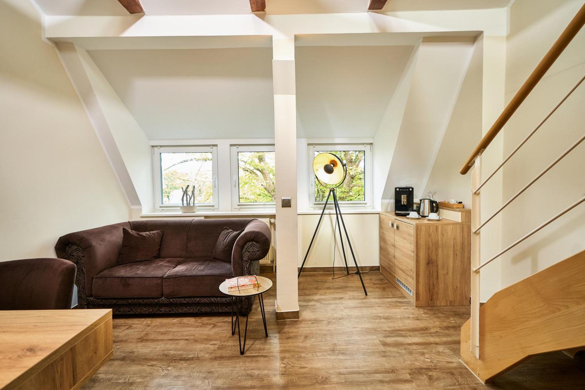 Junior Suite,1742567752:JPEG