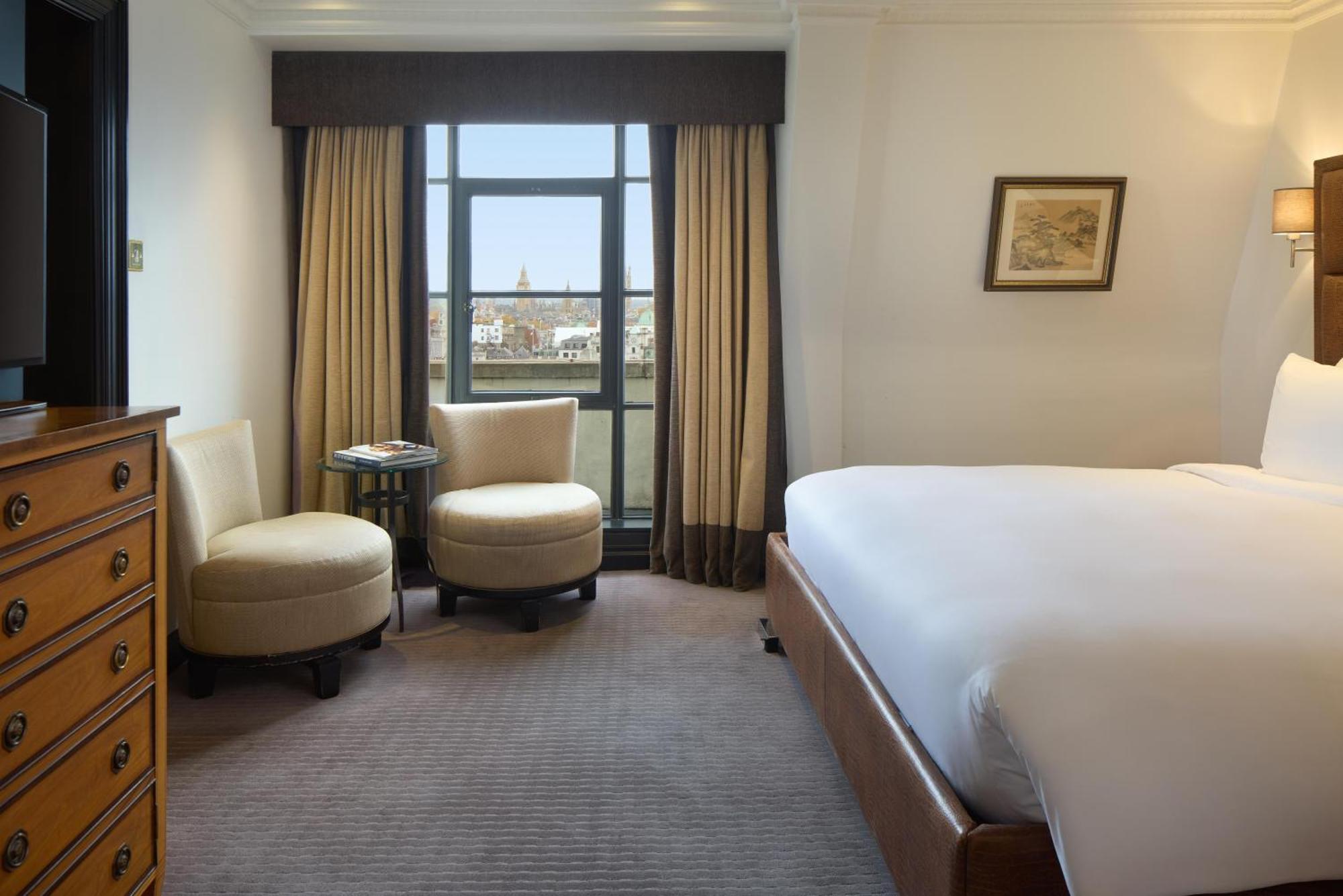 Premium Room Square View,1742577524:JPEG
