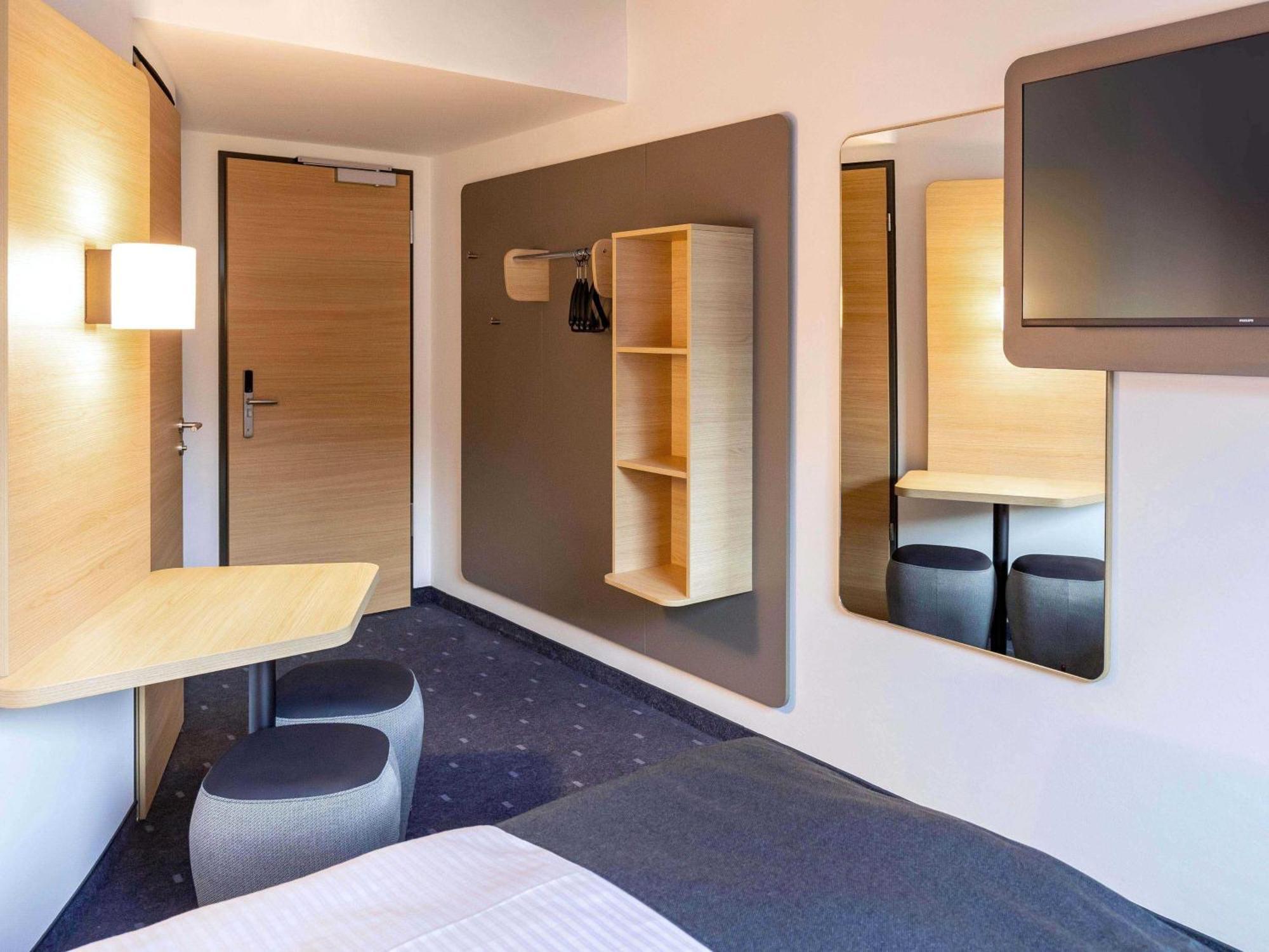 Double Room,1742568498:JPEG