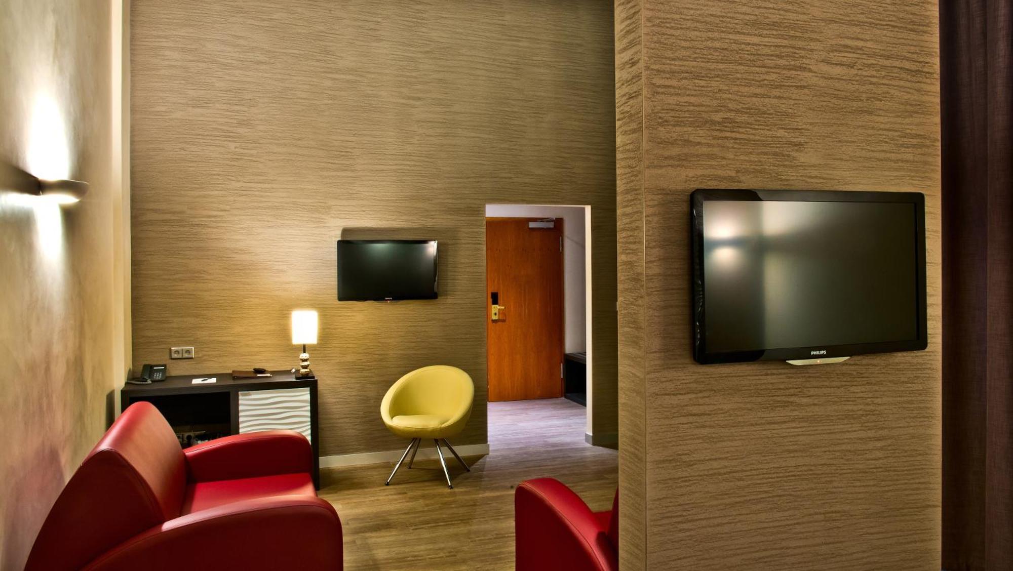 Junior Suite,1742574672:JPEG