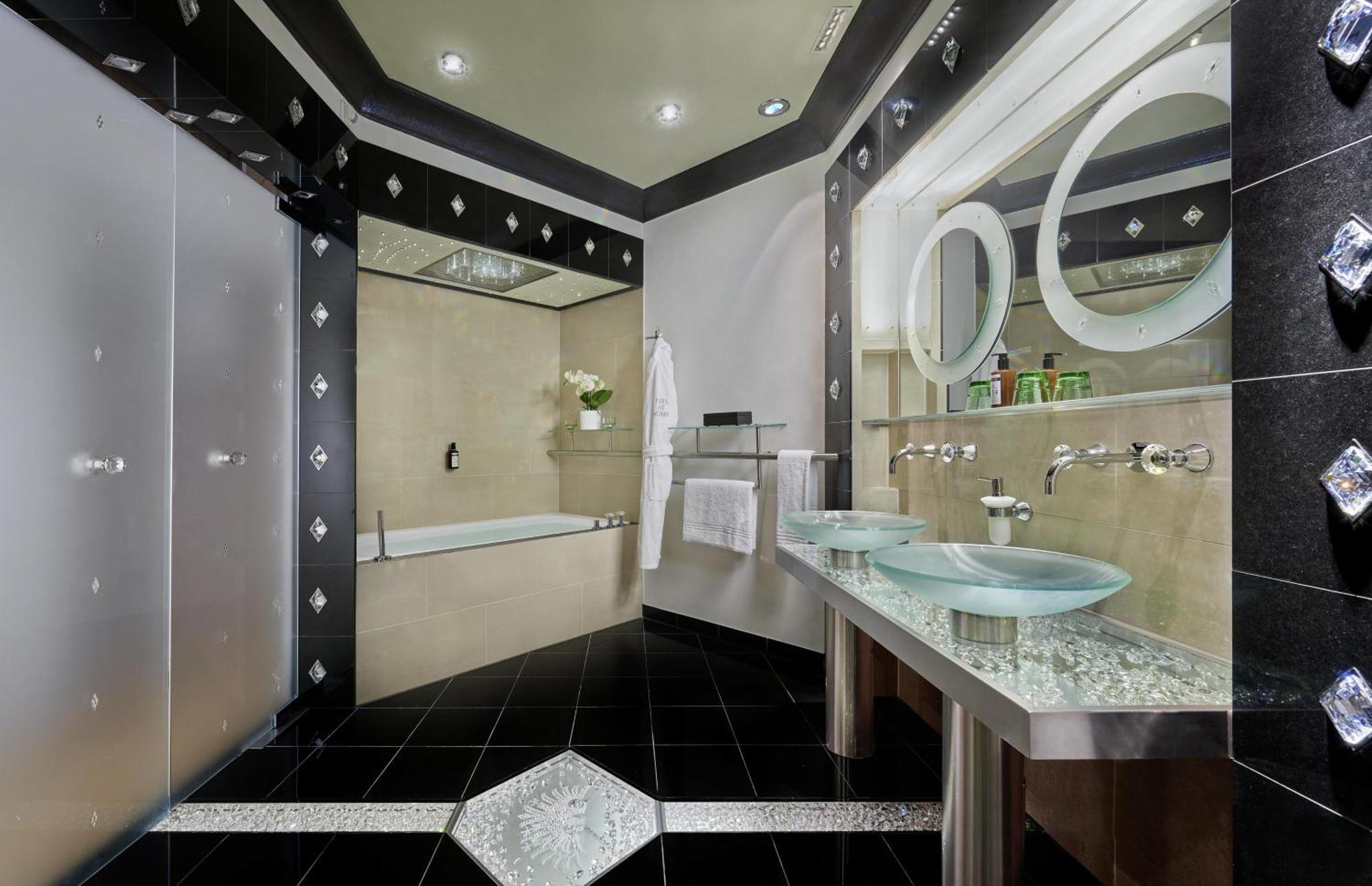 Deluxe Junior Suite