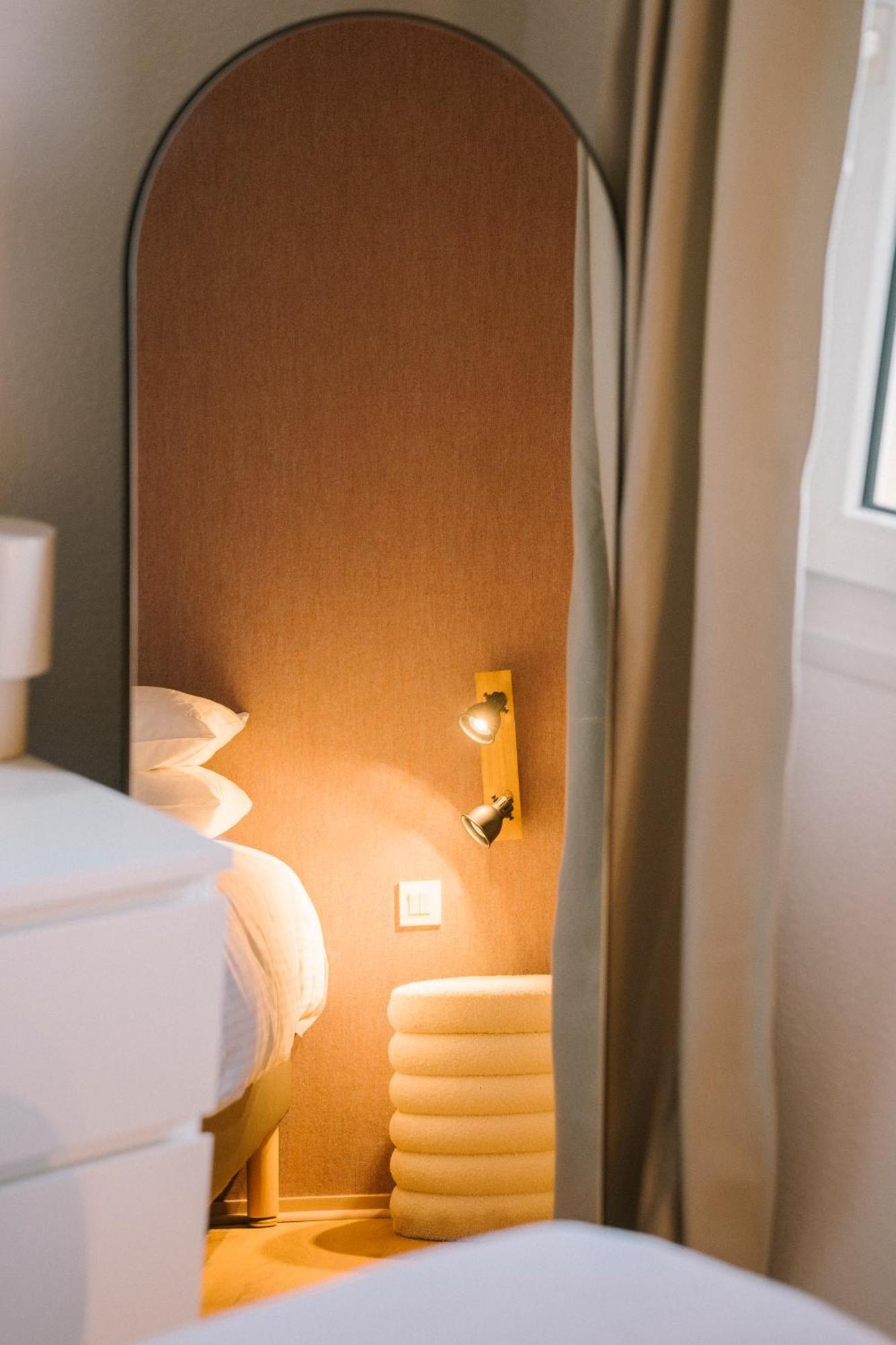 Classic Room,1742571920:JPEG