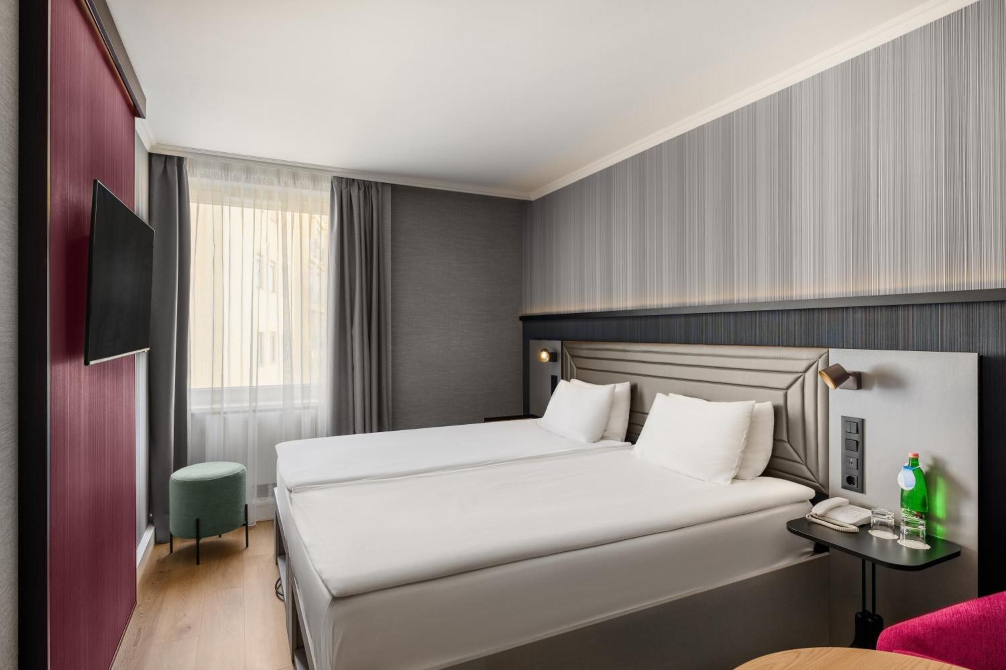 Superior Double Room,1742577606:JPEG