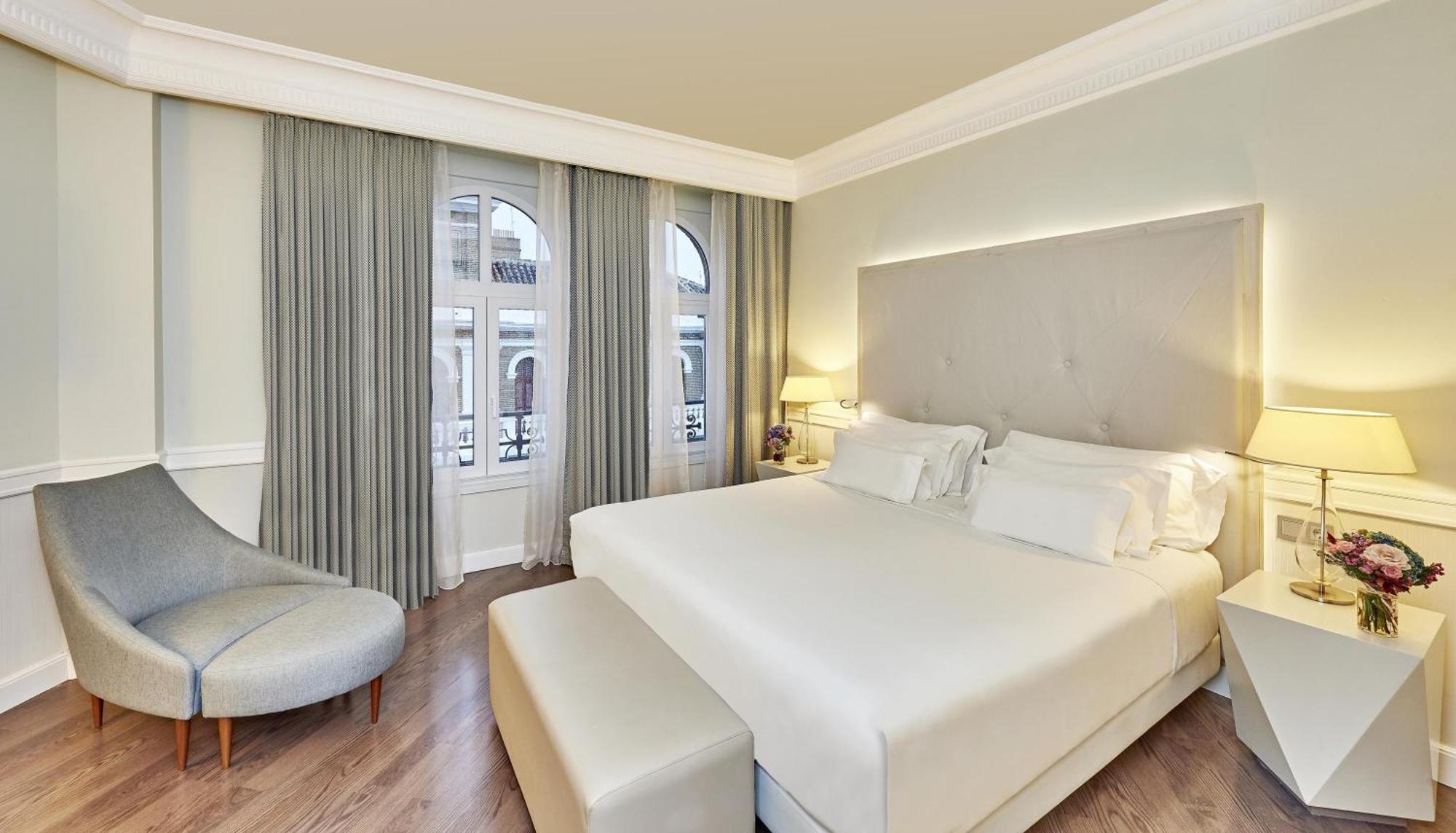Junior Suite,1742580791:JPEG