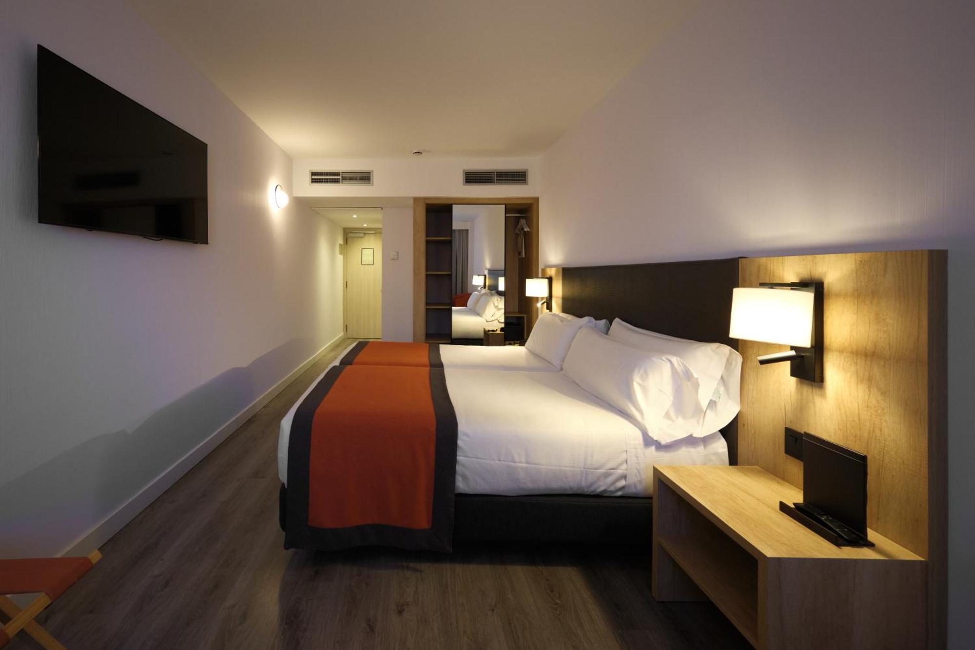Double or Twin Room,1742581904:JPEG