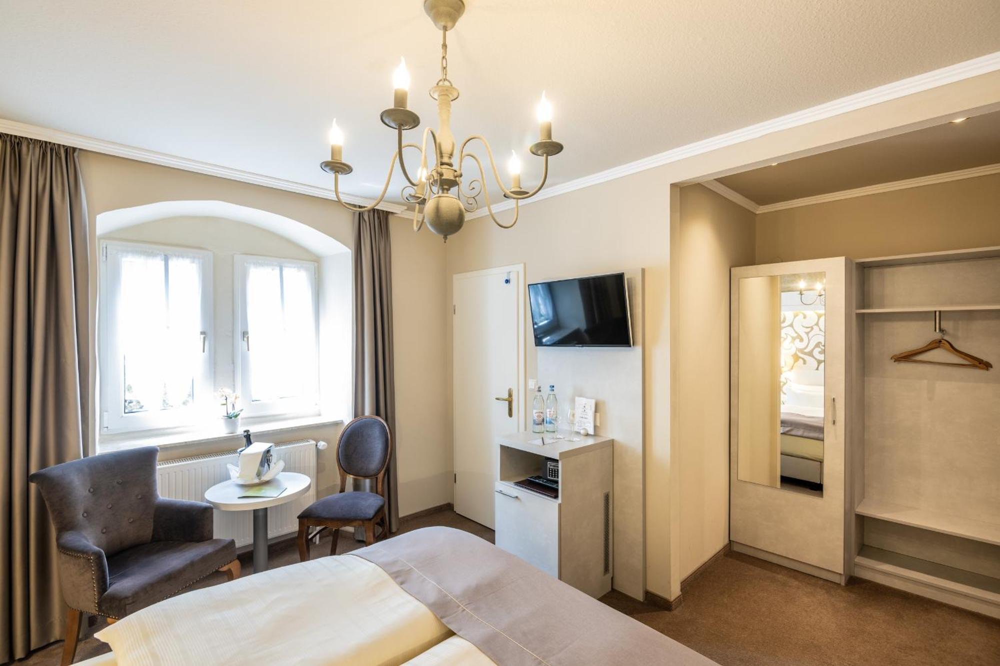 Double Room Castle