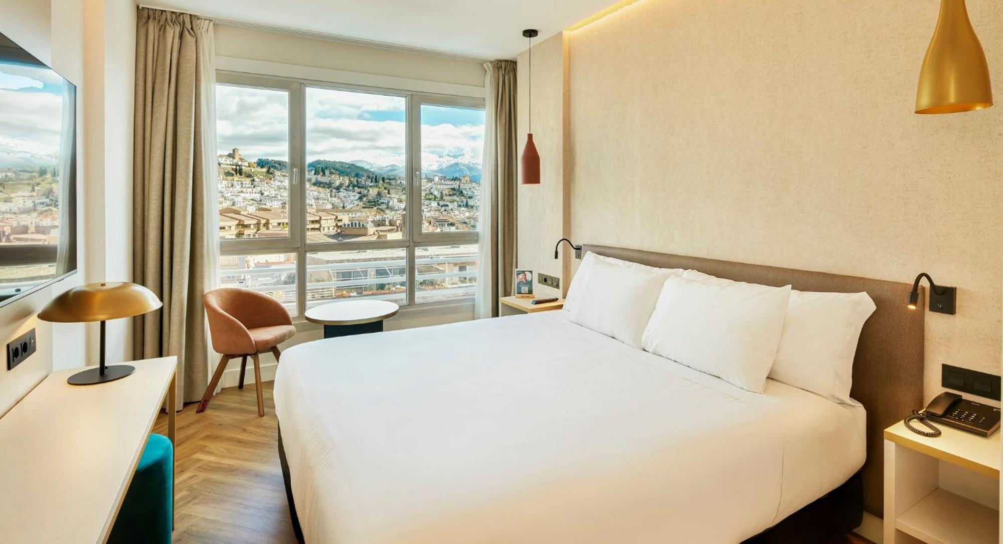 Superior Double or Twin Room with City View,1742583485:JPEG