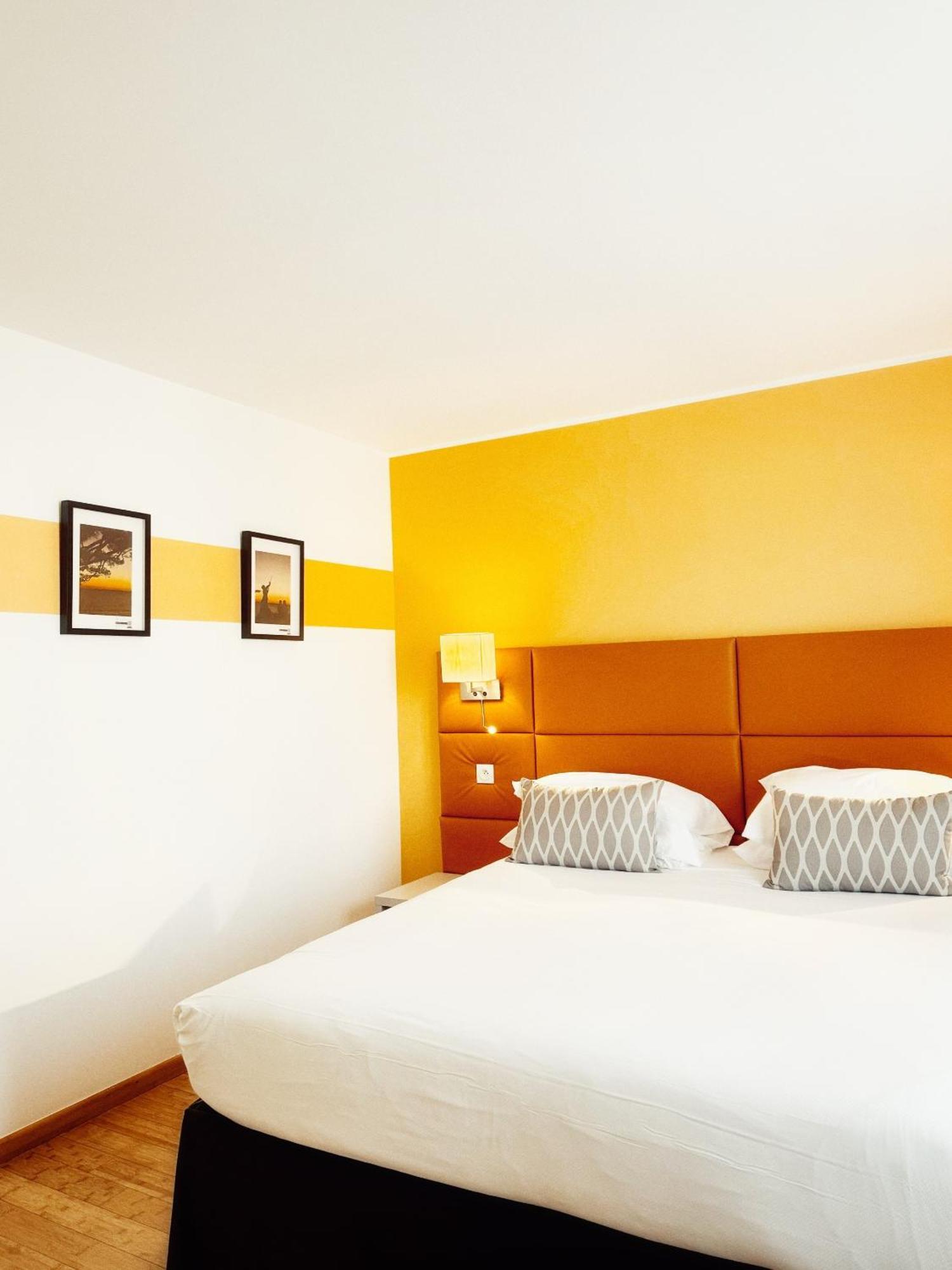 Executive Double Room Terrace Swimming Pool,1742574147:JPEG