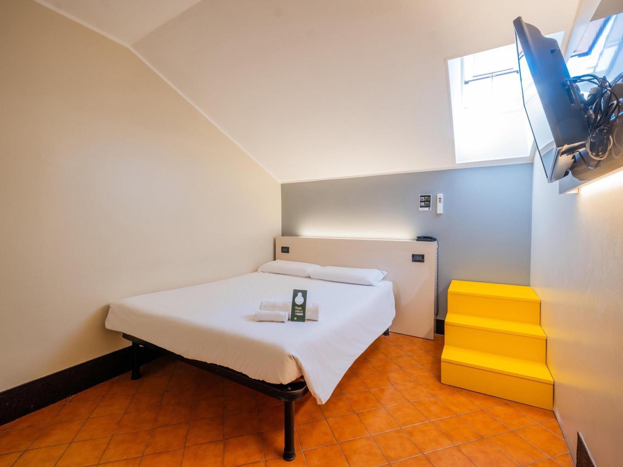 Economy Double Room,1742585944:JPEG