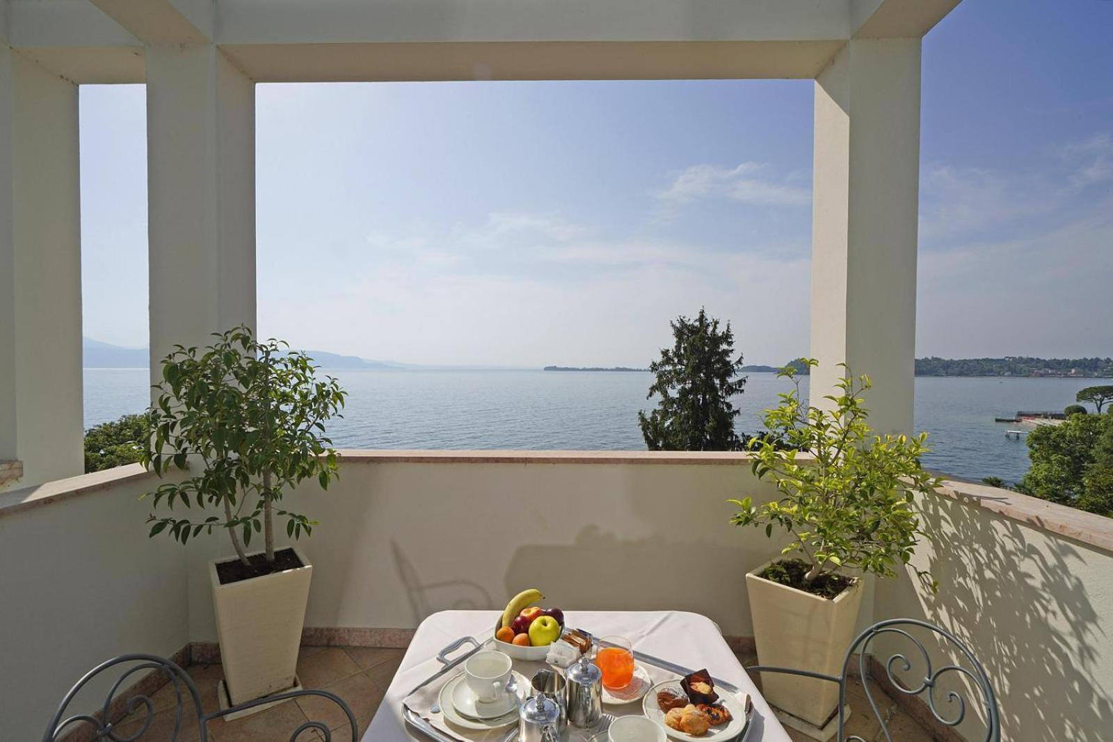 Panoramic Room Balcony