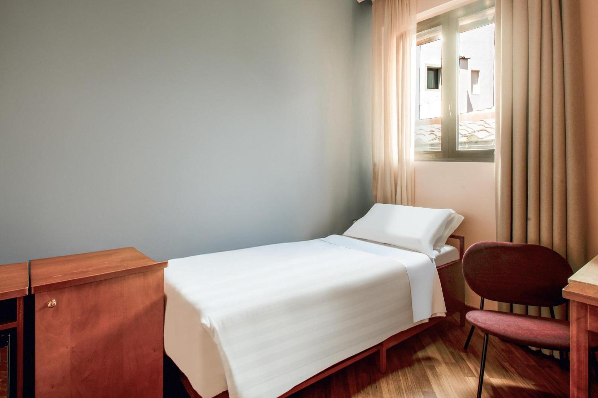 Junior Suite,1742590442:JPEG