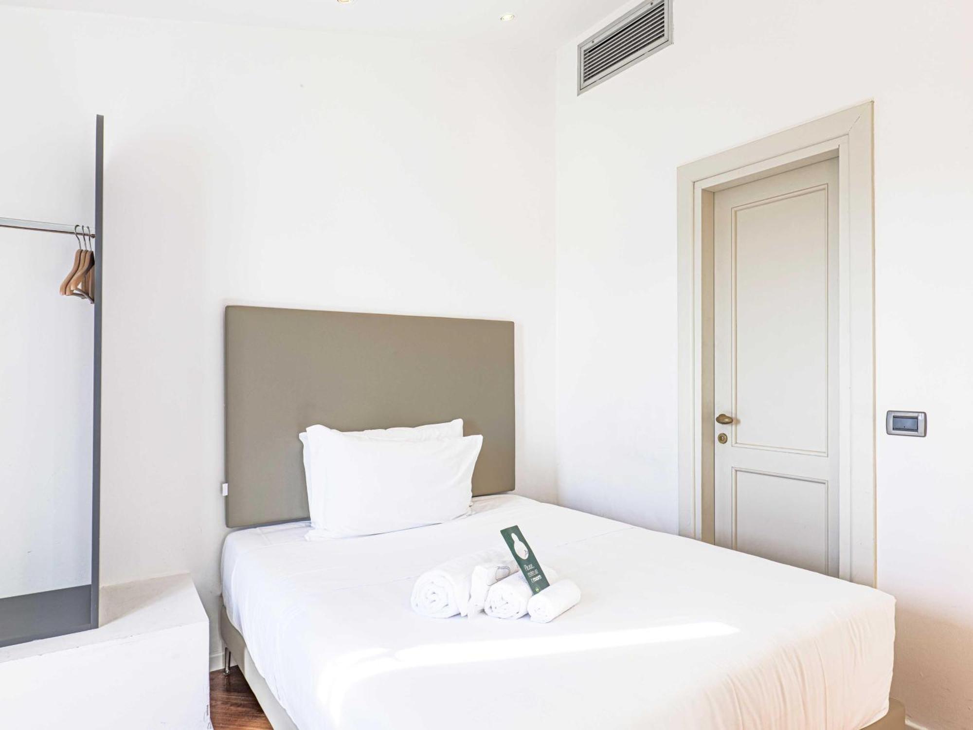 Single Room Terrace