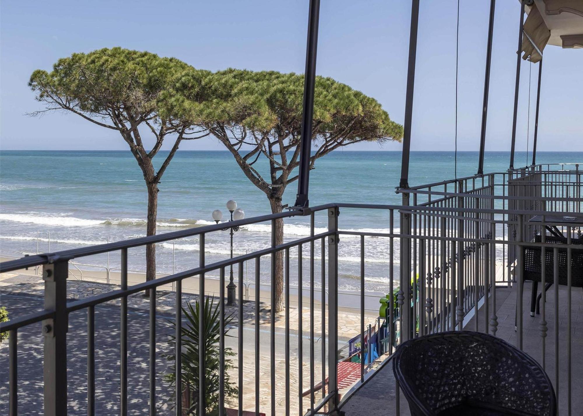 Double Room Terrace Side Sea View