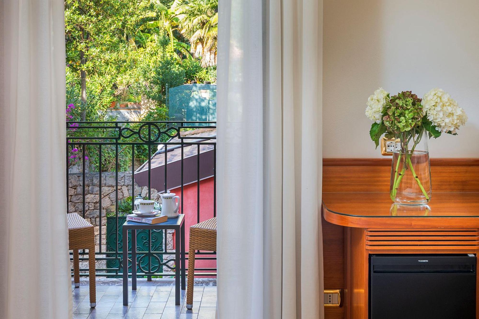 Double Room Garden View