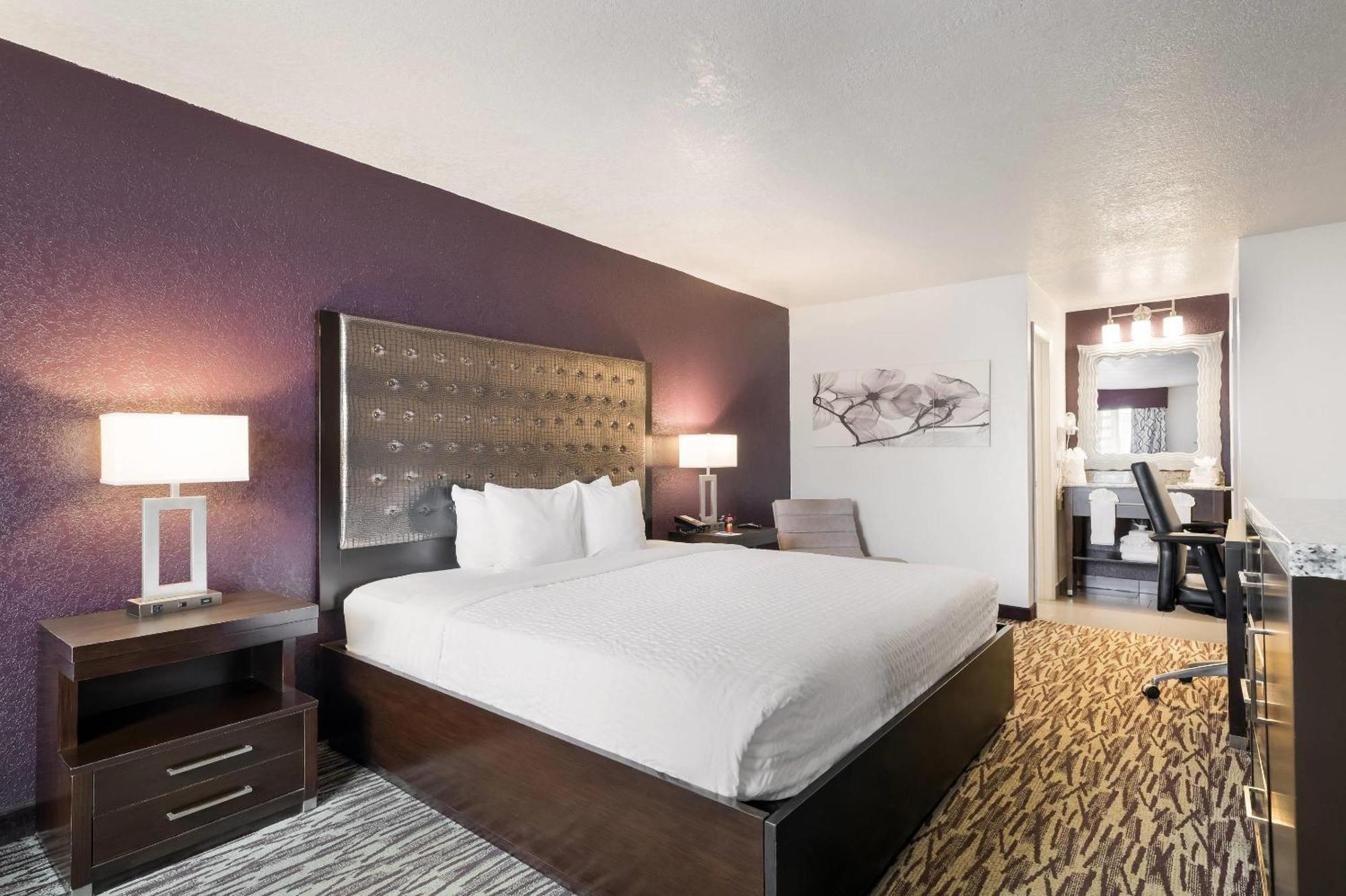 King Room No Resort Fee