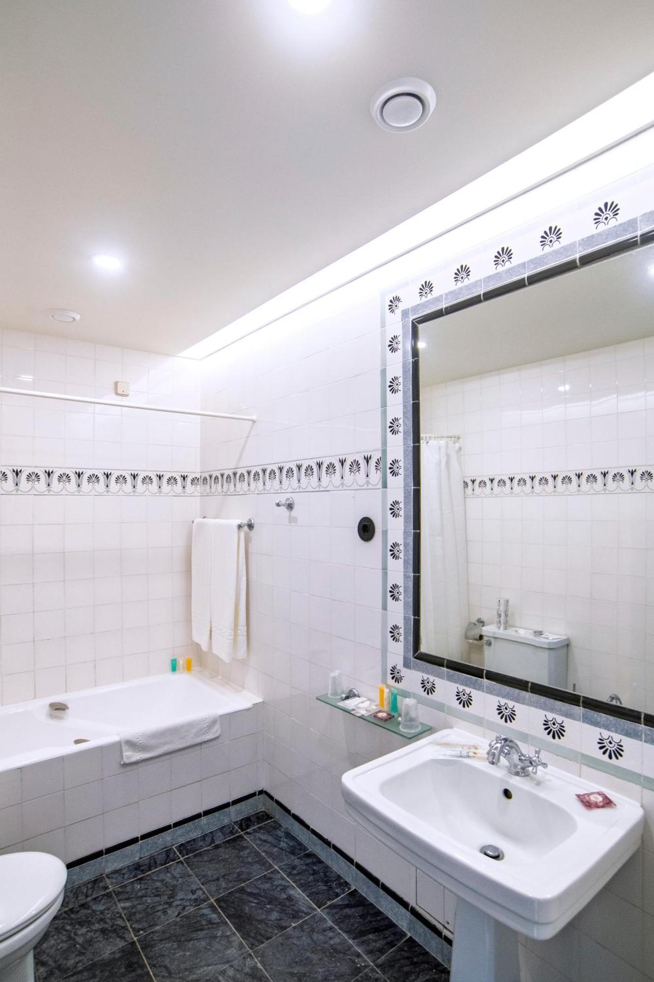 Double or Twin Room Extra Bed