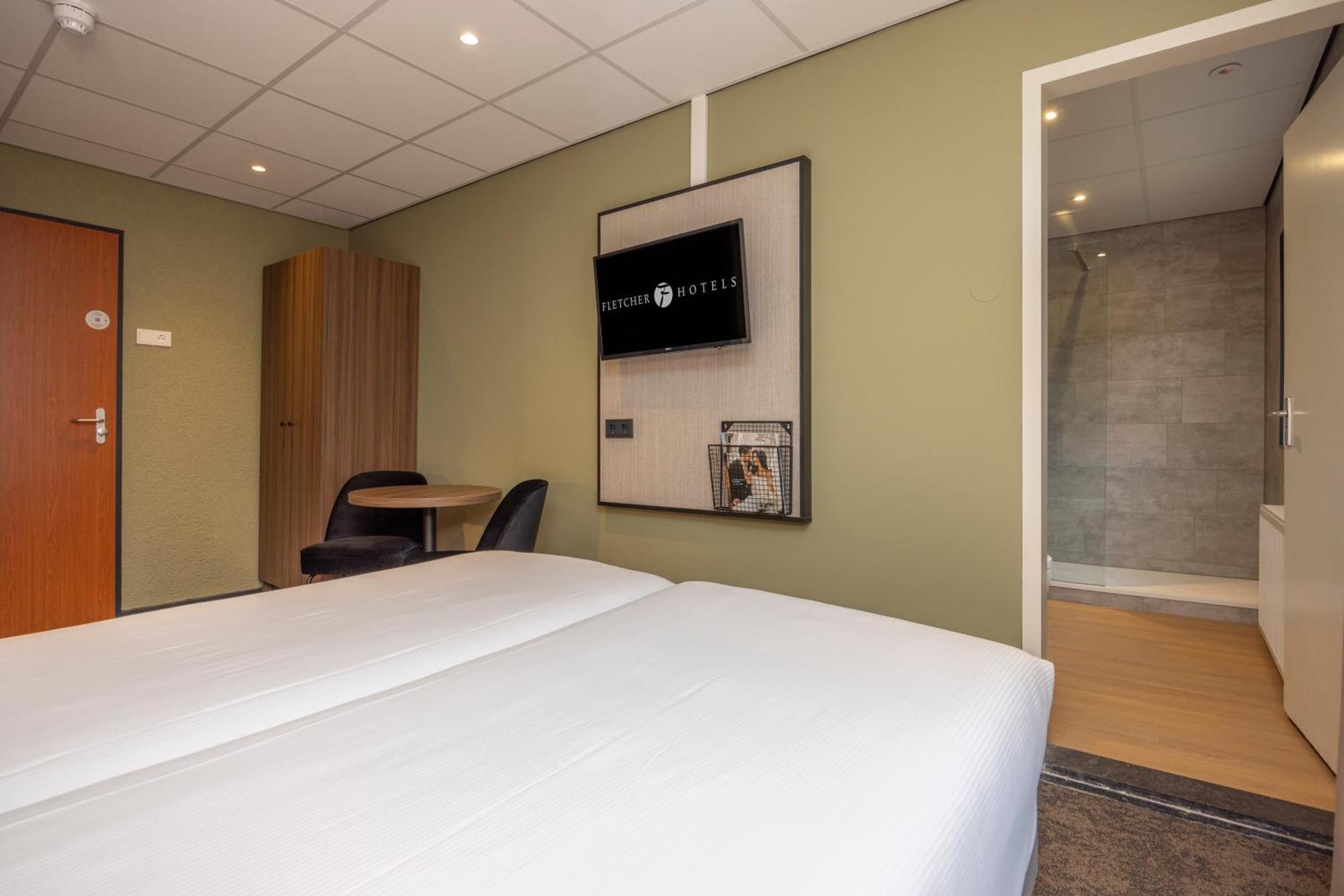 Standard Twin Room,1742596773:JPEG