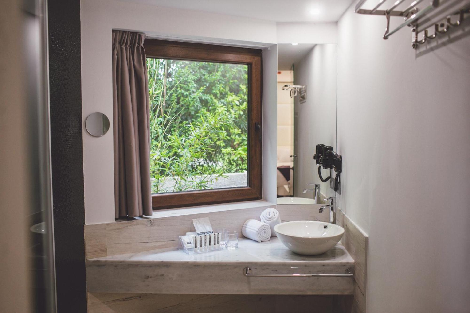 Superior Double Room Spa Bath Pool View,1742596340:JPEG
