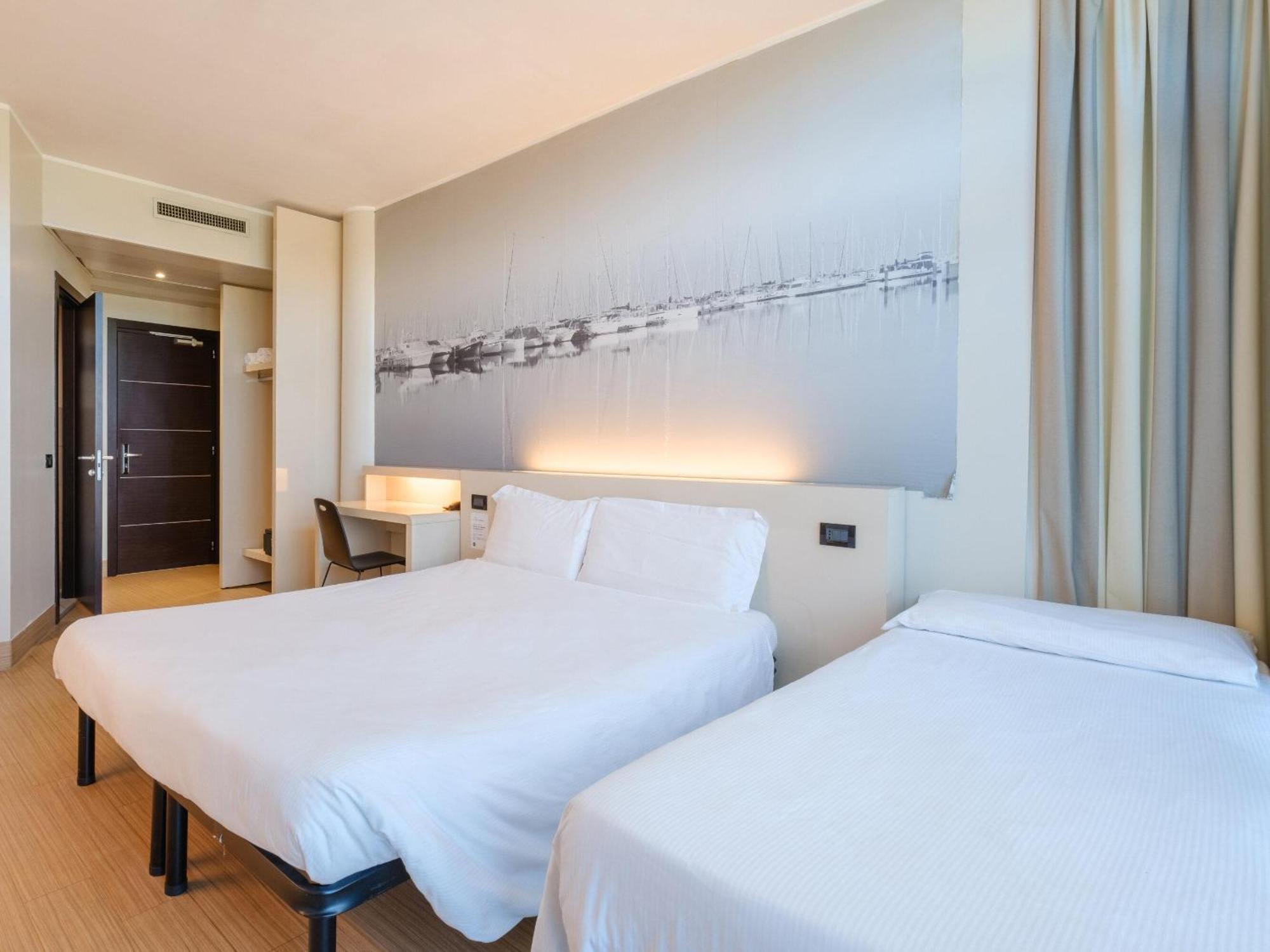 Economy Triple Room