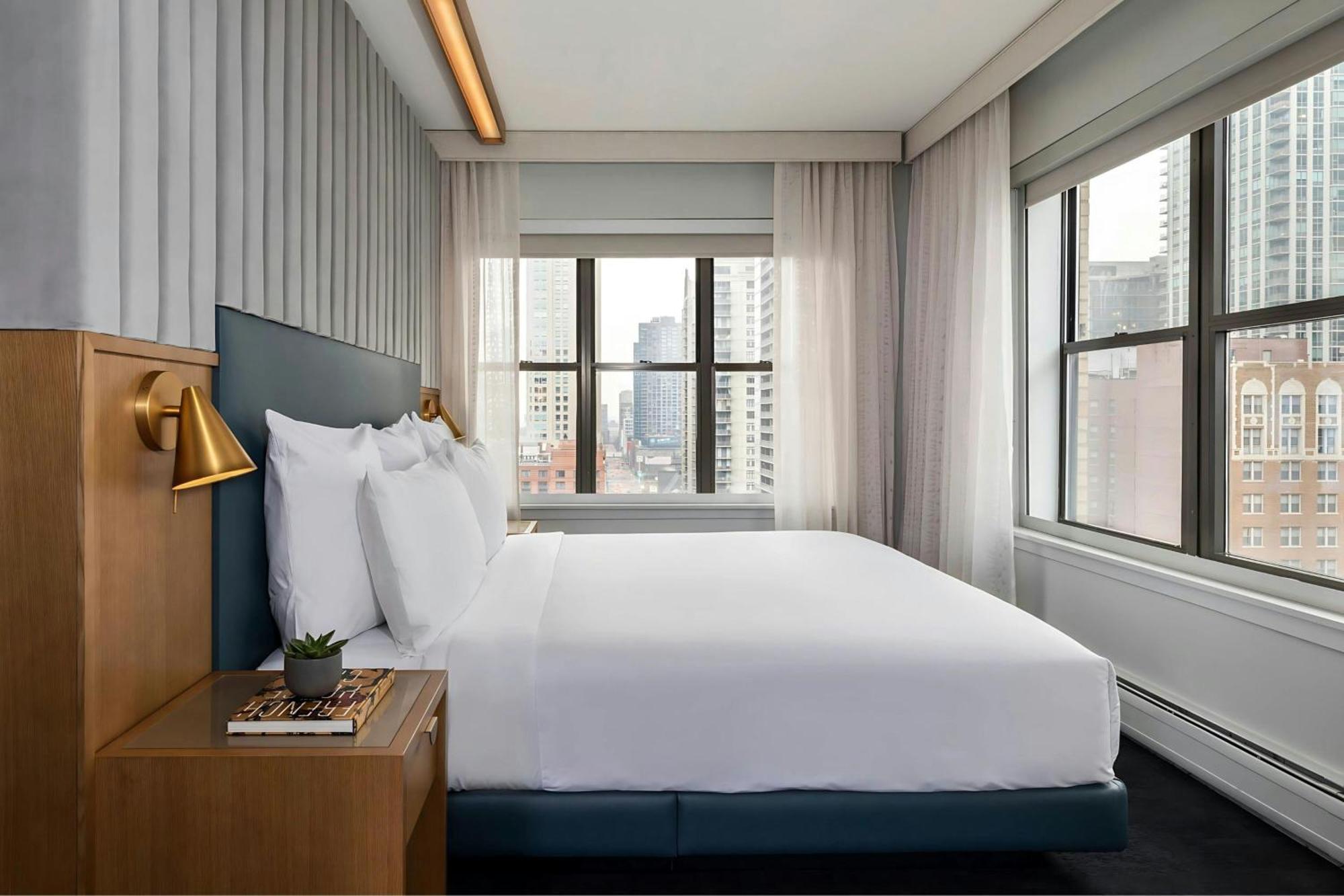 One-Bedroom Corner King Suite