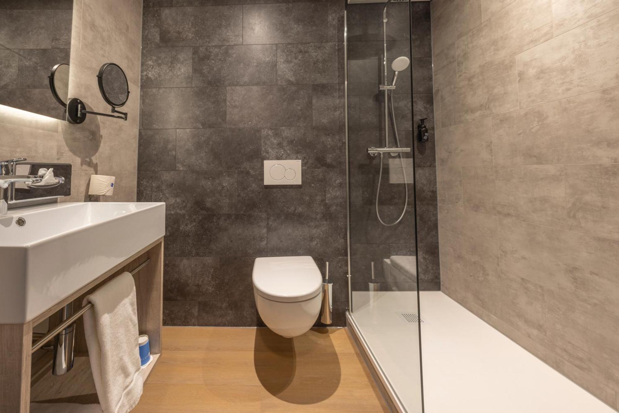 Luxury Twin Room