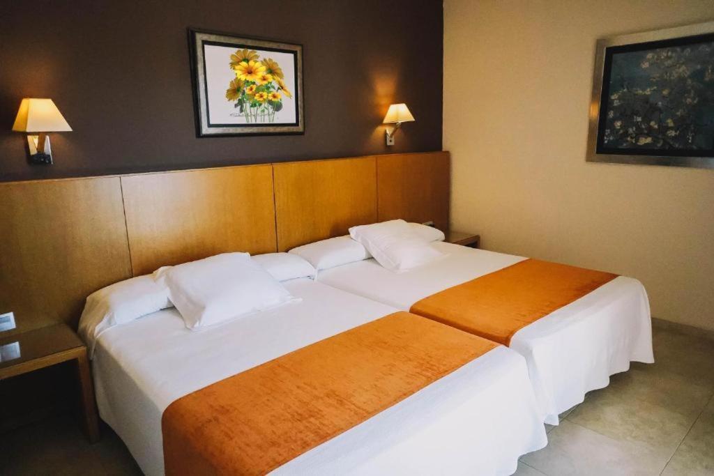 Standard Room,1742628684:JPEG