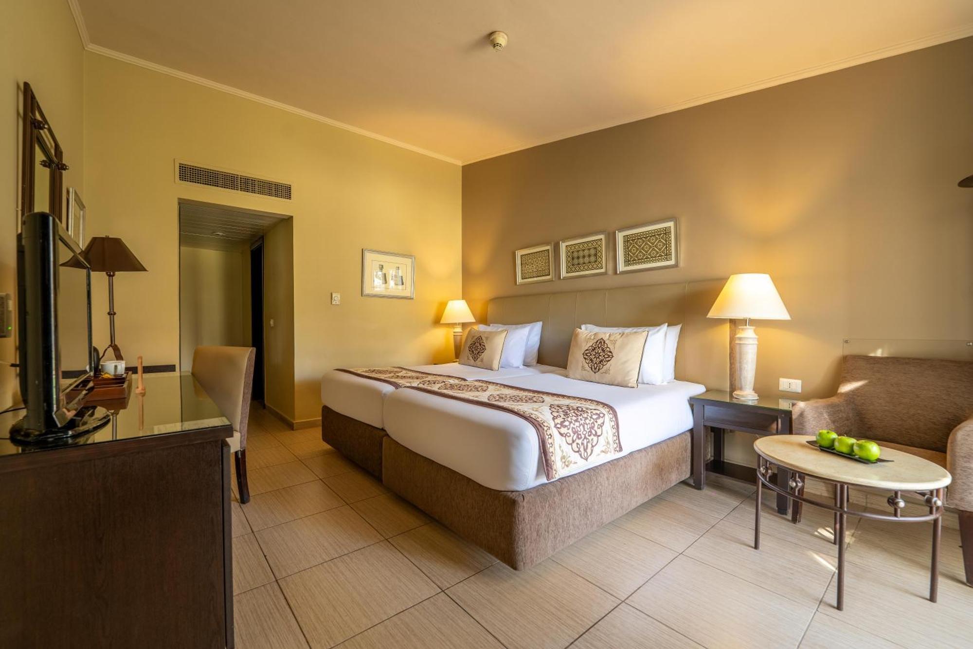 Superior Queen or Twin Bed Garden or Pool View