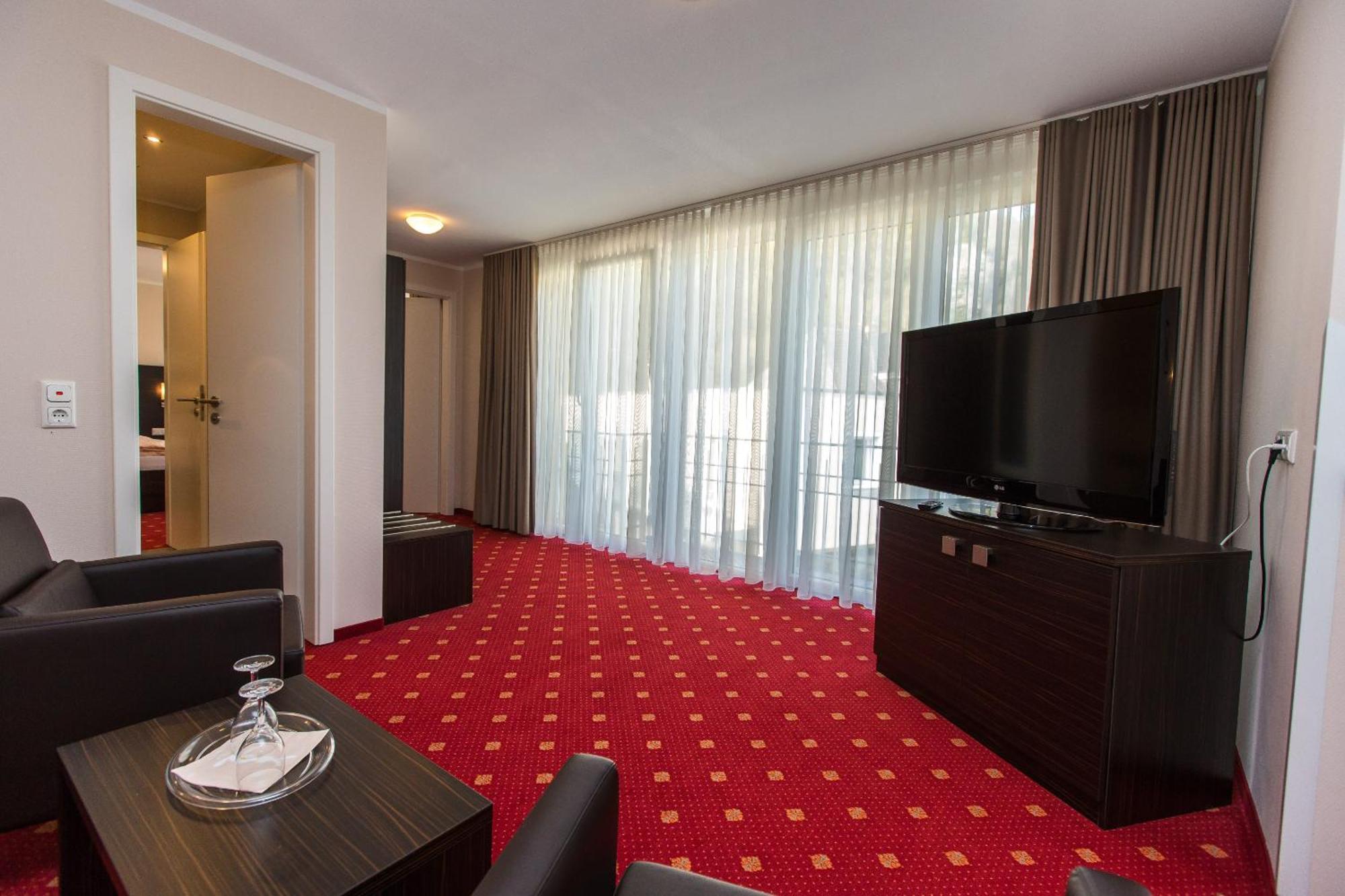 One-Bedroom Suite,1742615734:JPEG