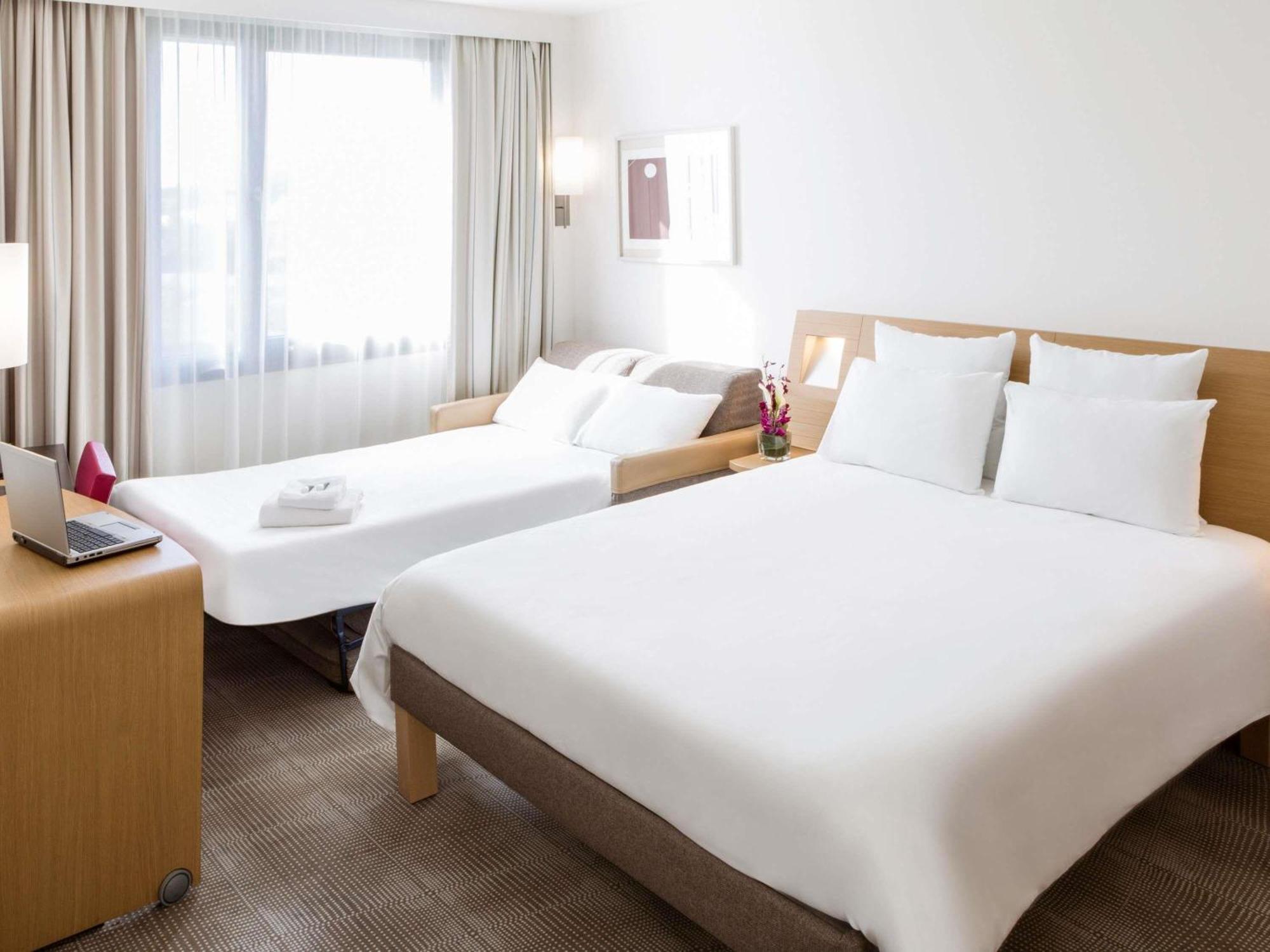 Classic Double Room with Sofa Bed,1742616280:JPEG
