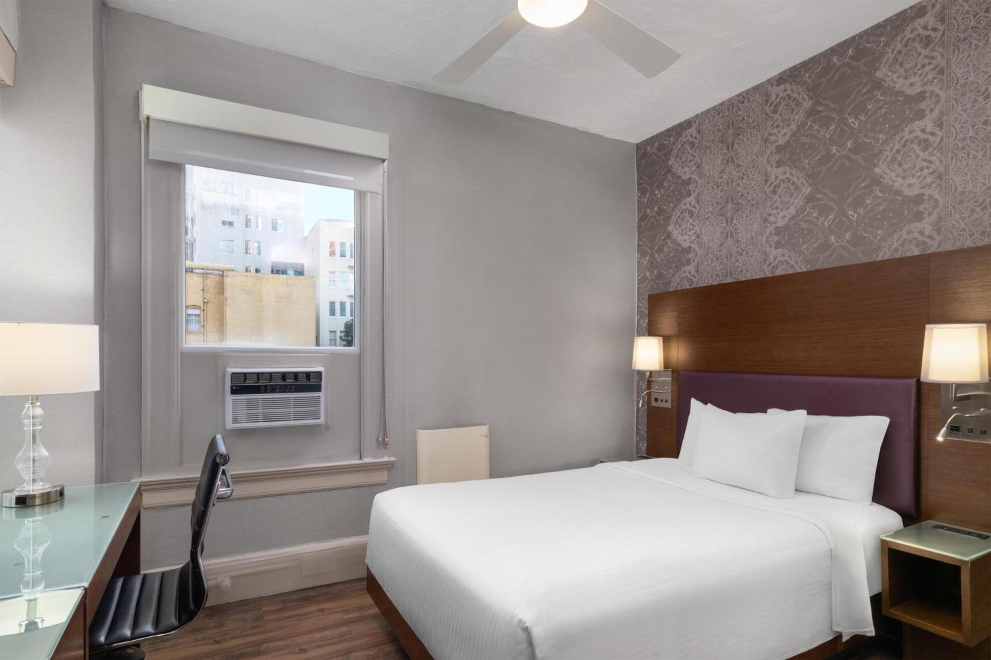 Double Room Non-Smoking