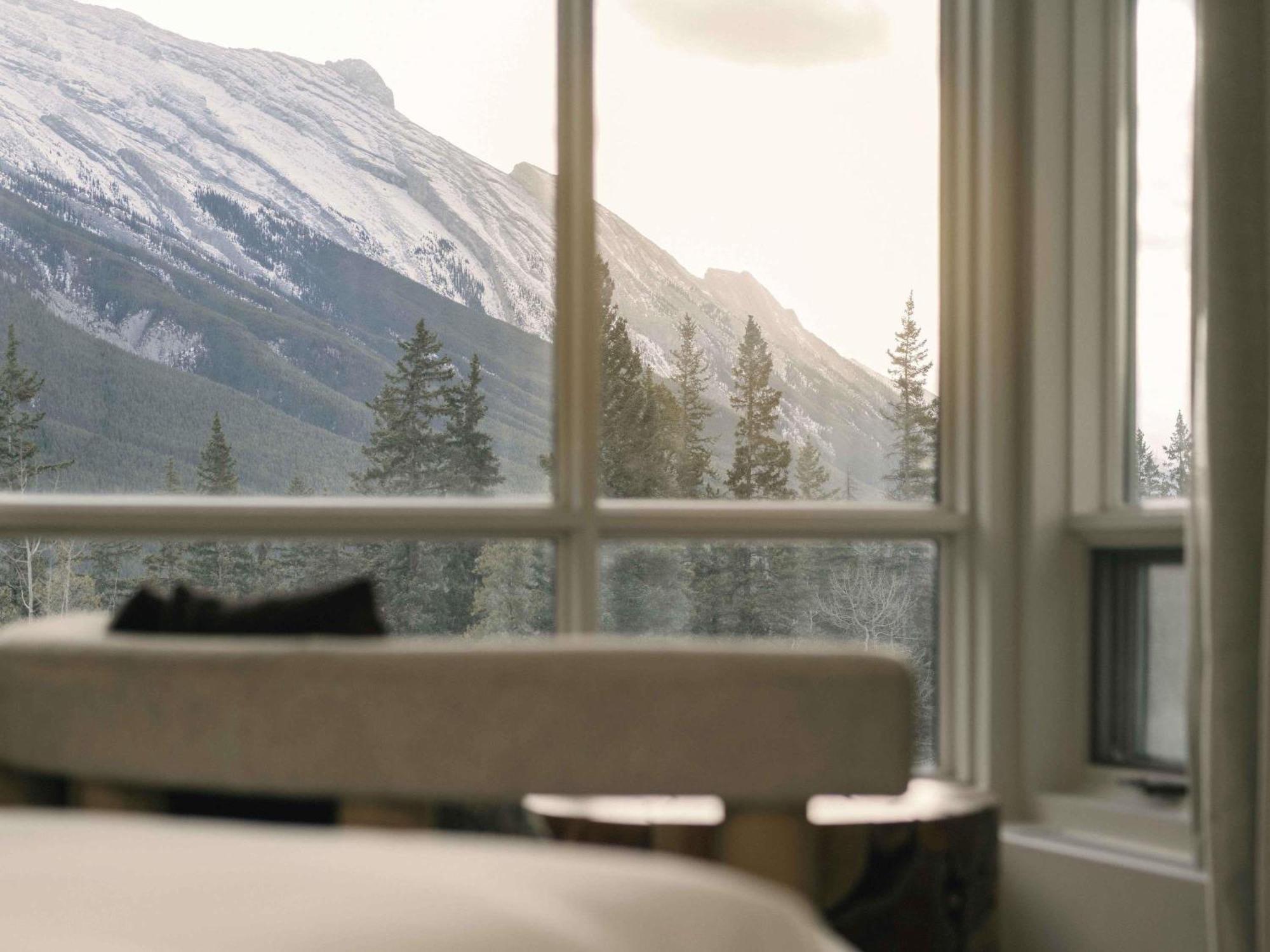 Luxury Peak View King Room