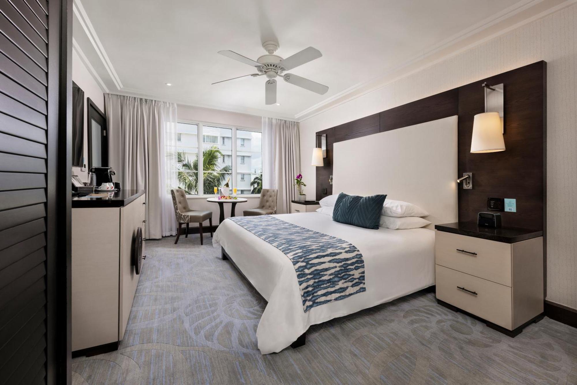 Accessible 1 King Bed