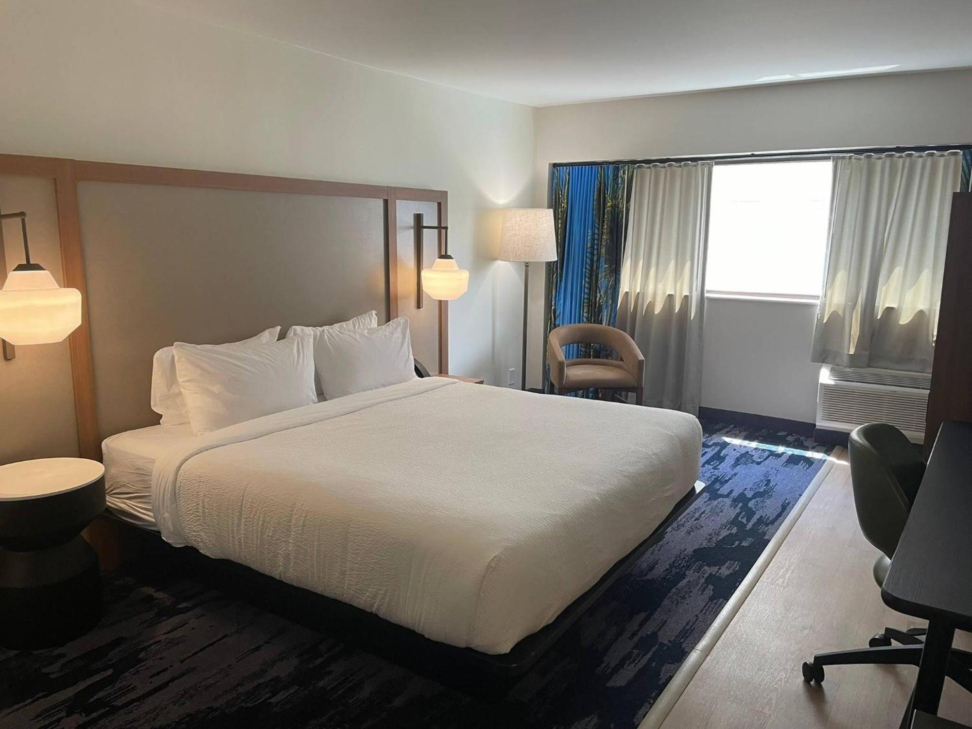 King Room,1705575898:JPEG