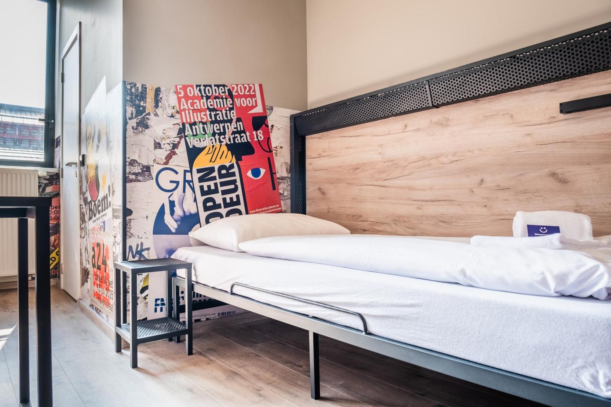 Single Room,1742632165:JPEG
