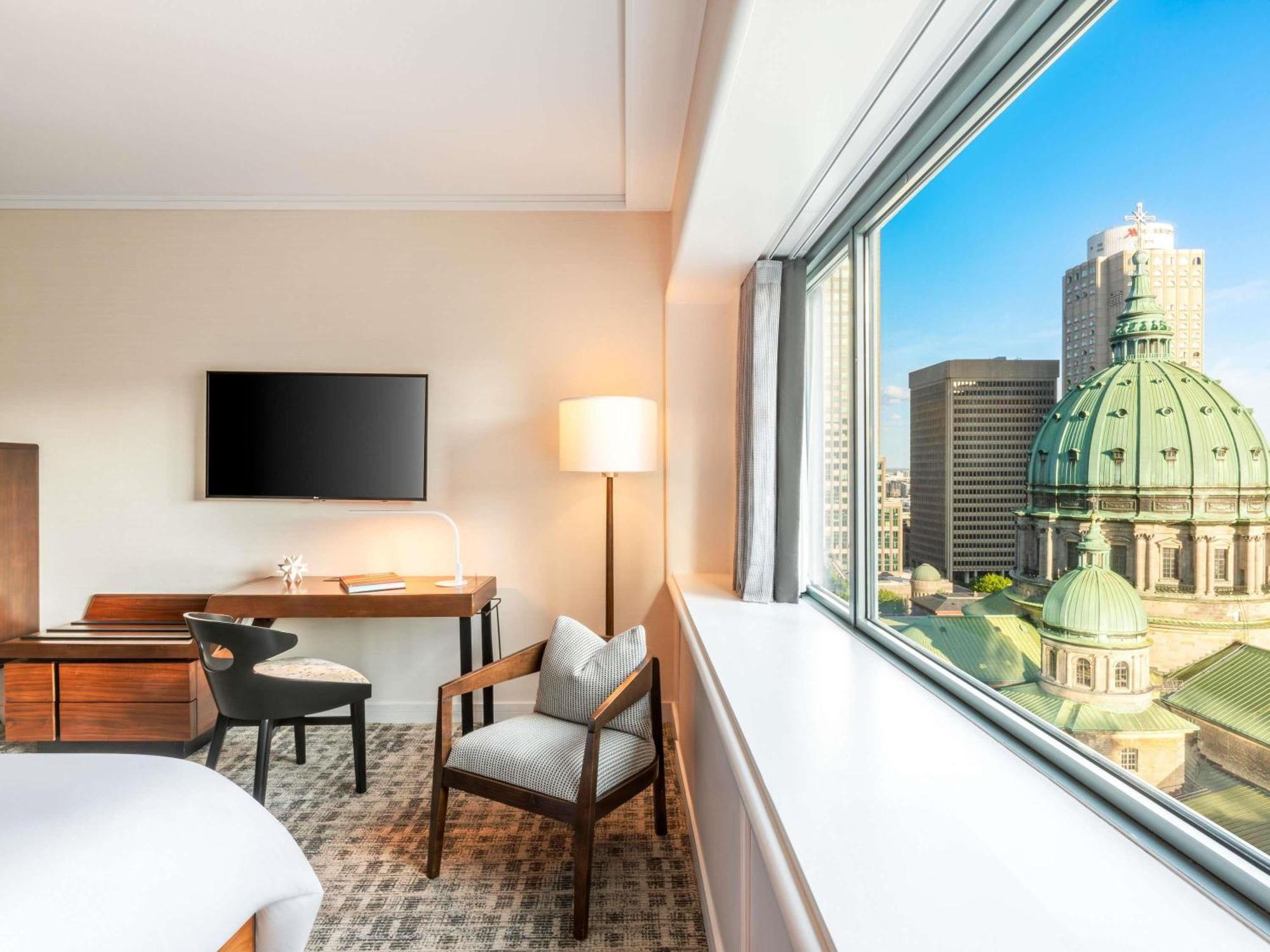 Fairmont View King Room
