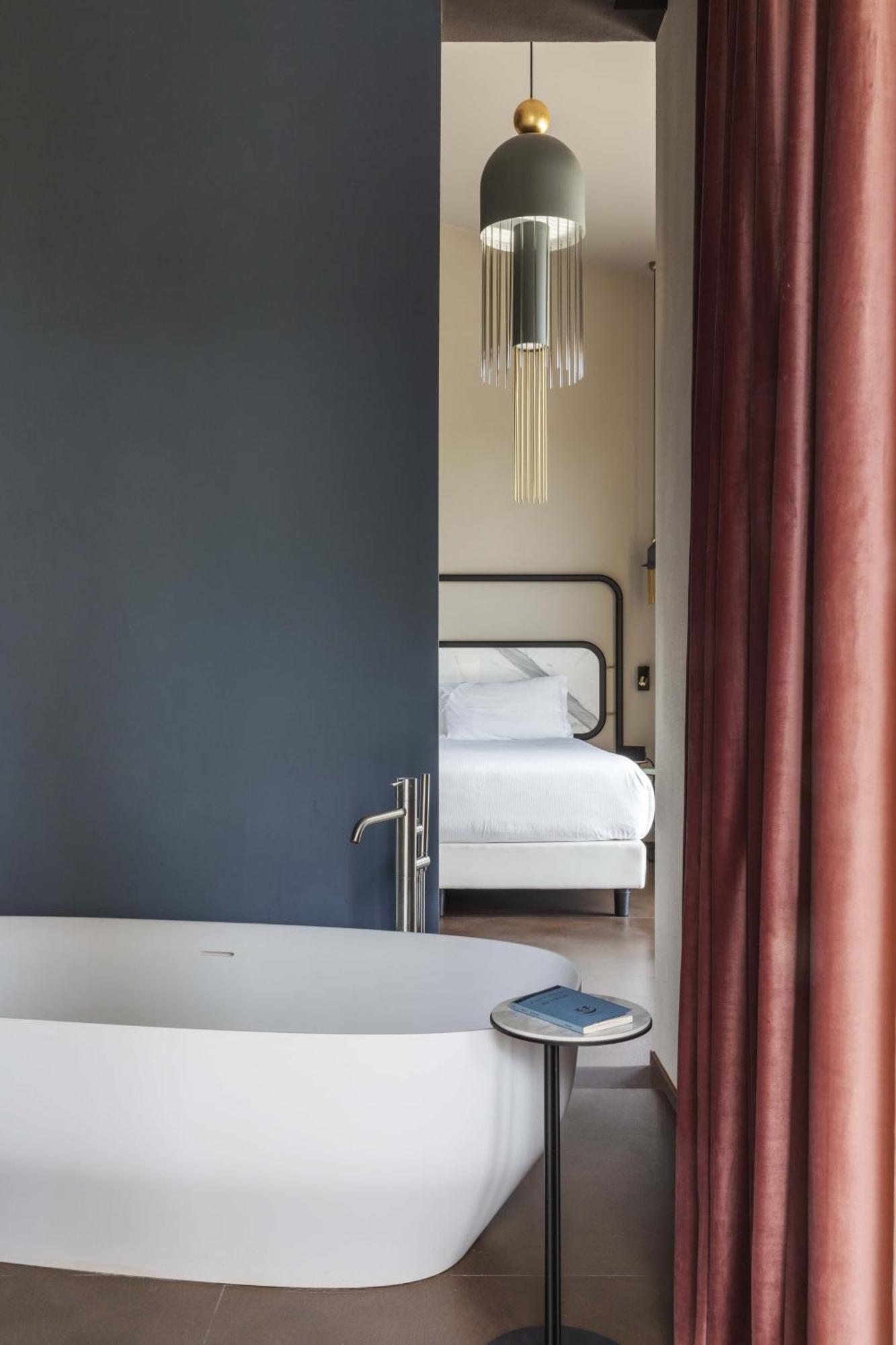 Suite with Private Pool,1742641735:JPEG